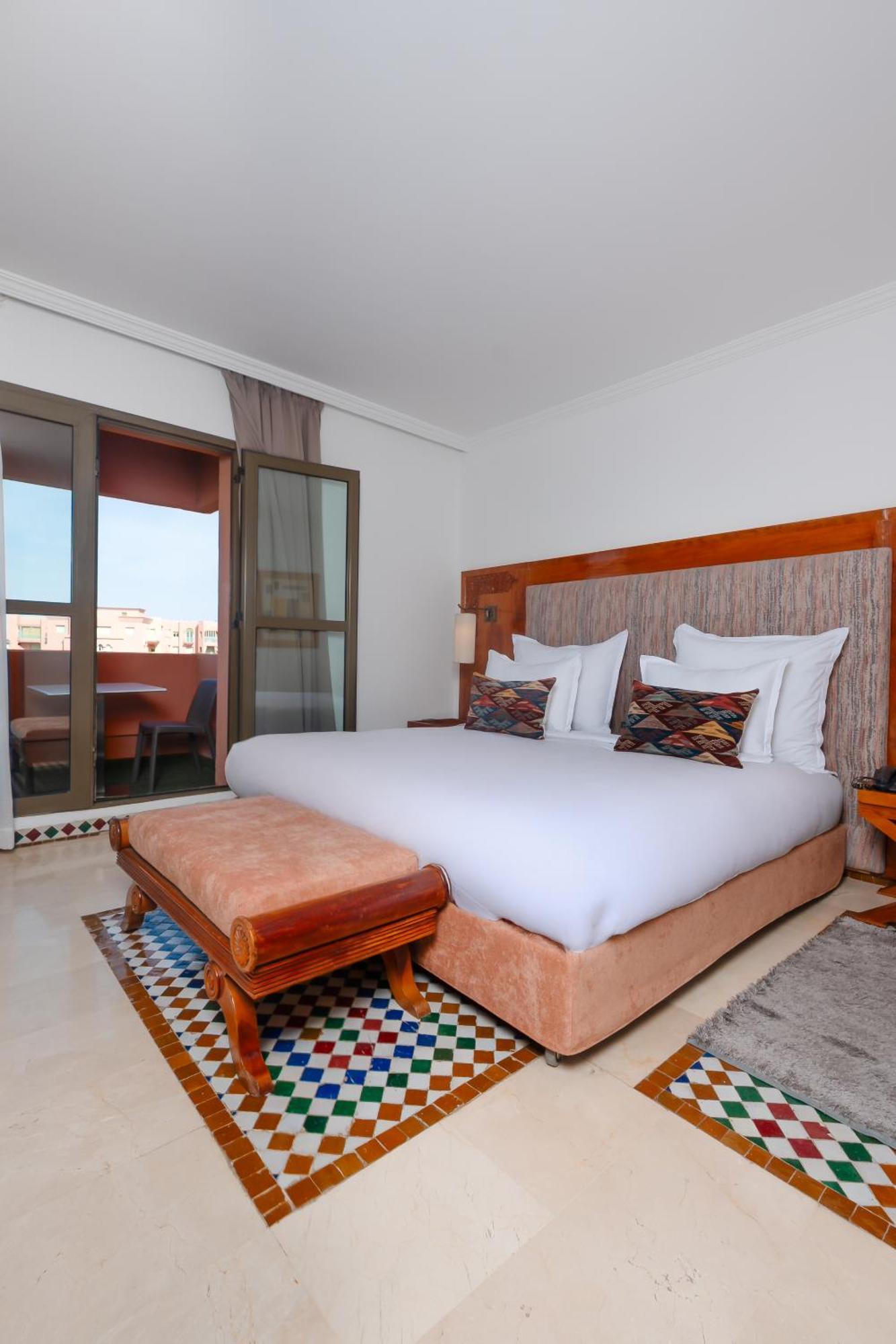 Habitación Familiar con vistas a la ciudad