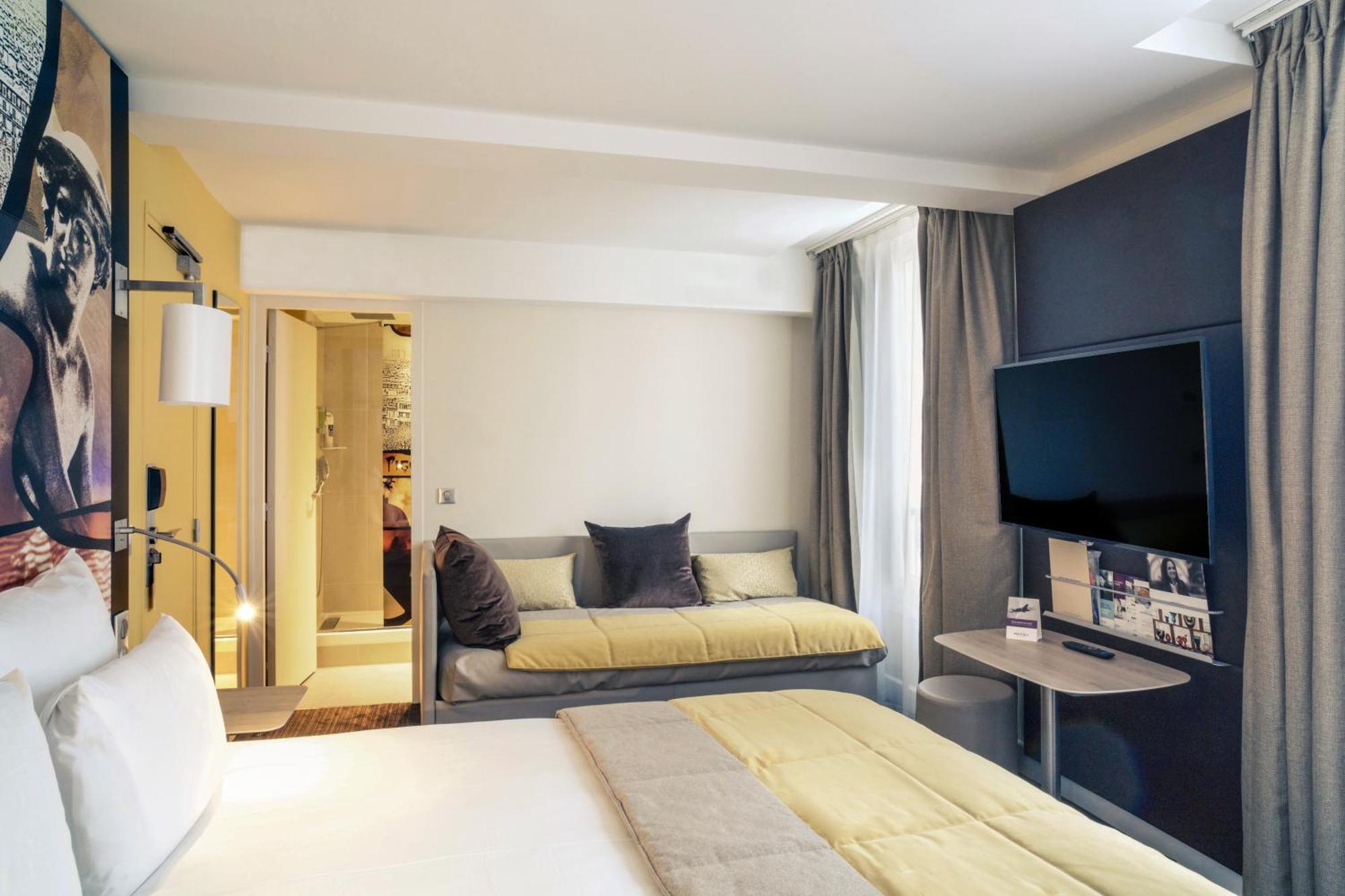 Privilege Room One Double Bed Sofa