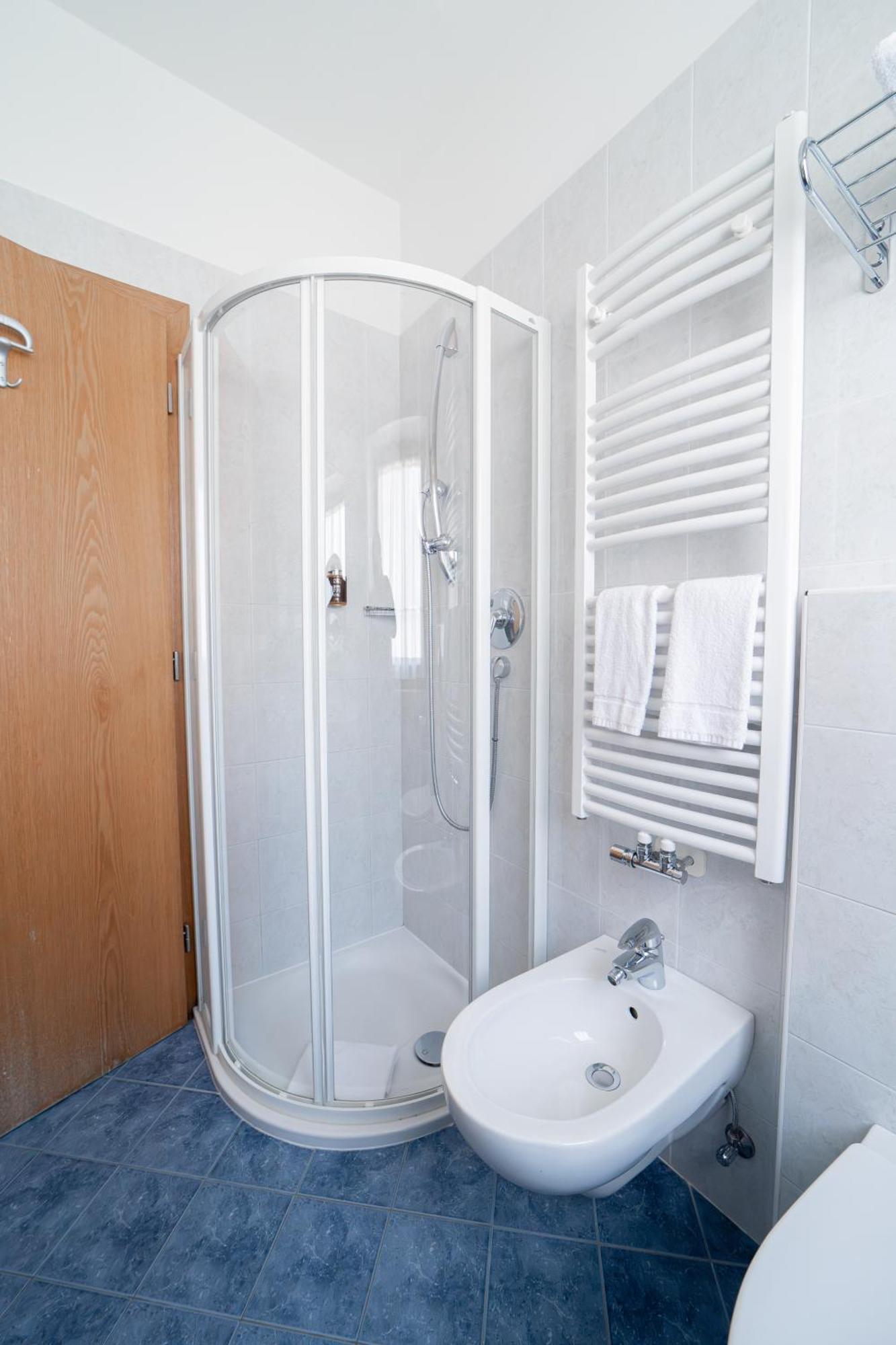 Double Room with Balcony,1668387611:JPEG