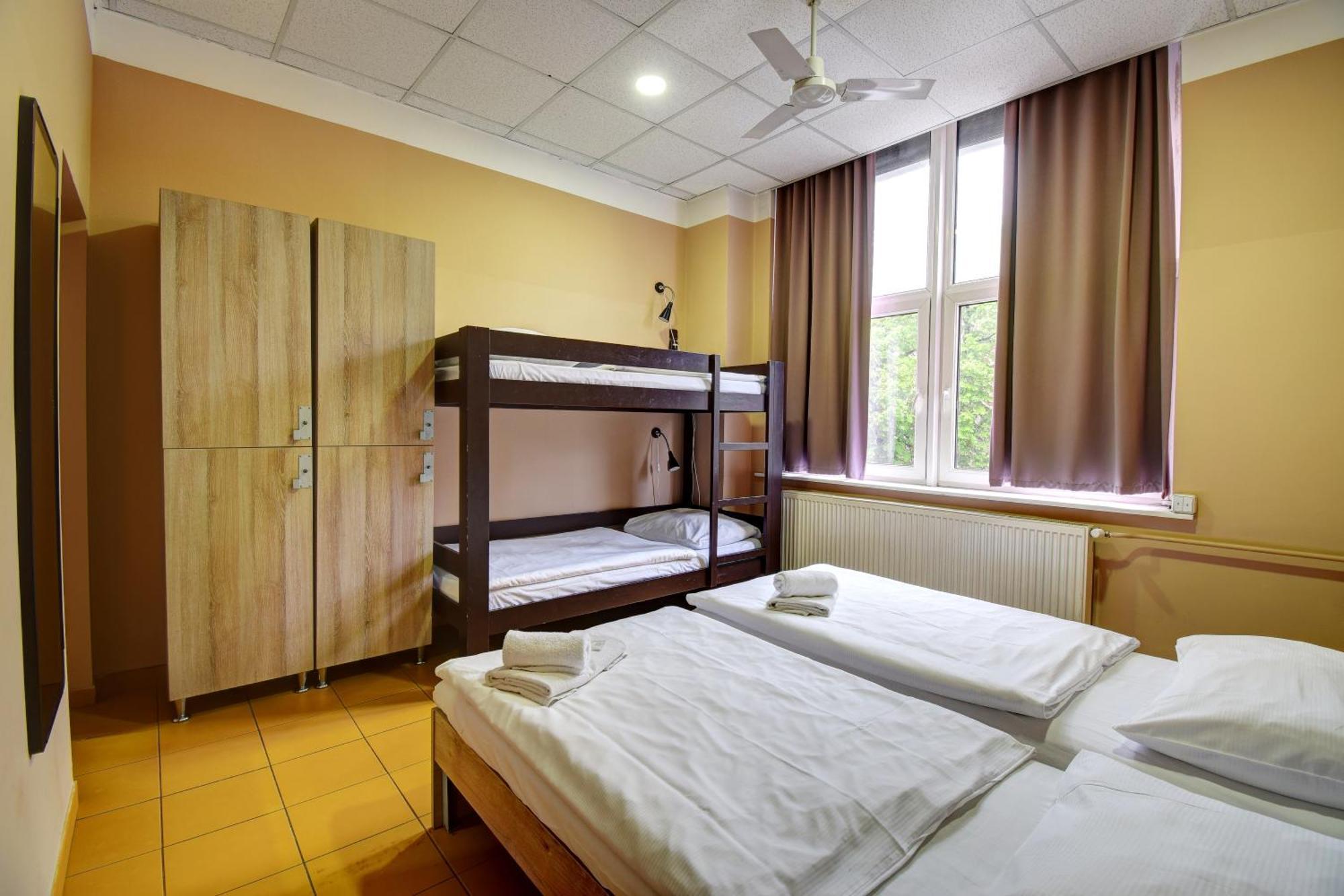 Triple Room,1679577233:JPEG
