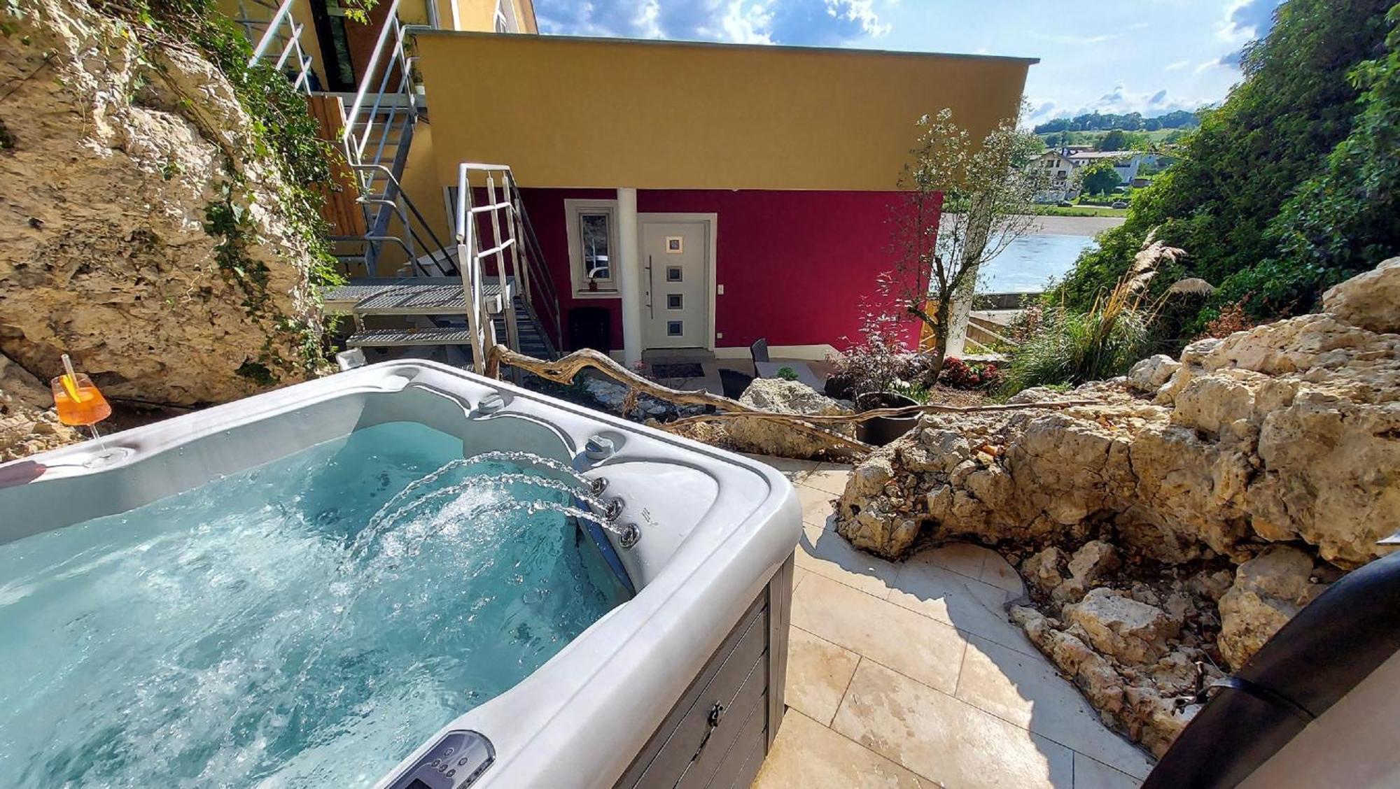 Apartment mit 1 Schlafzimmer und Whirlpool