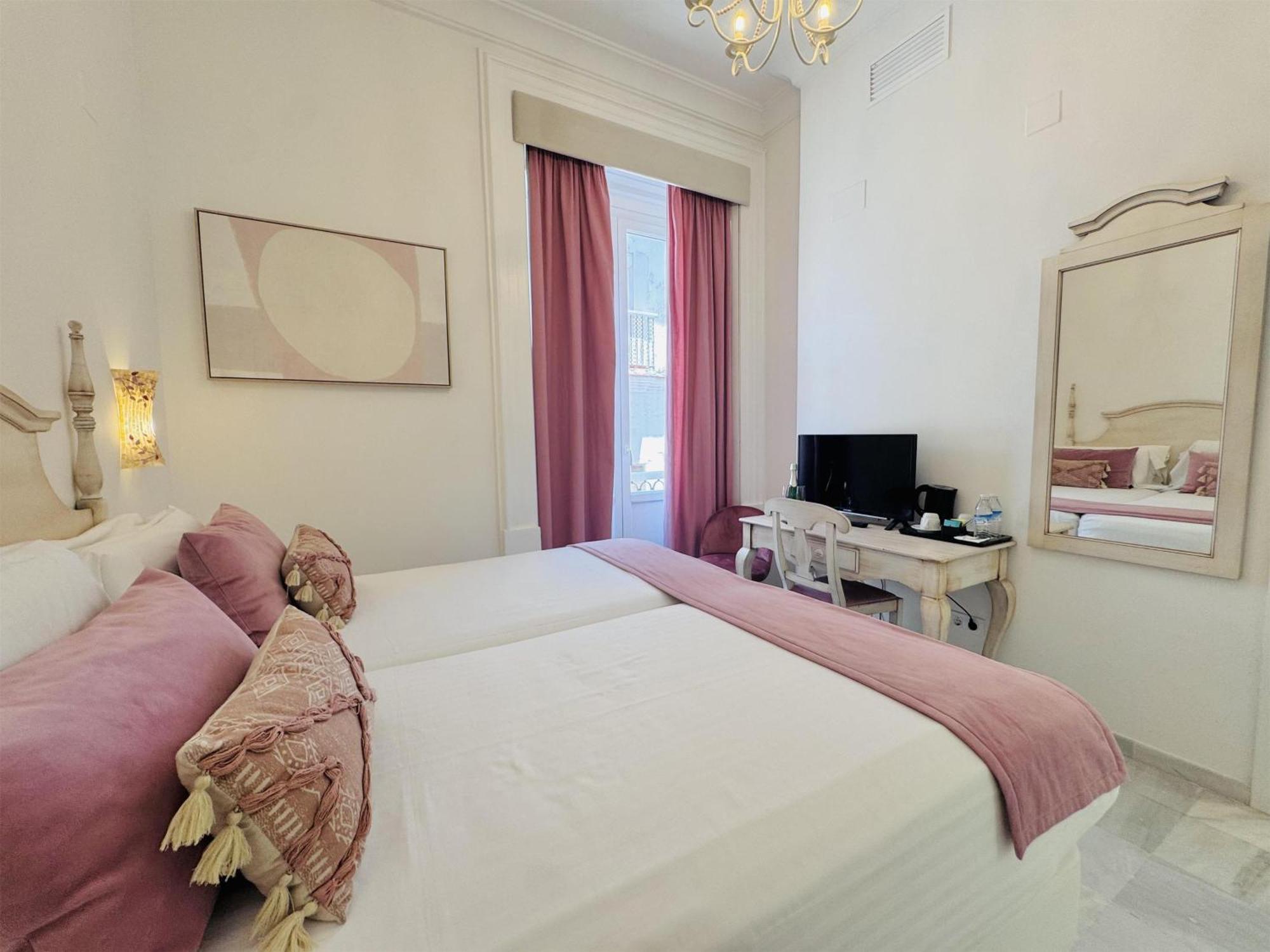 Tweepersoonskamer met 1 of 2 Bedden en Balkon