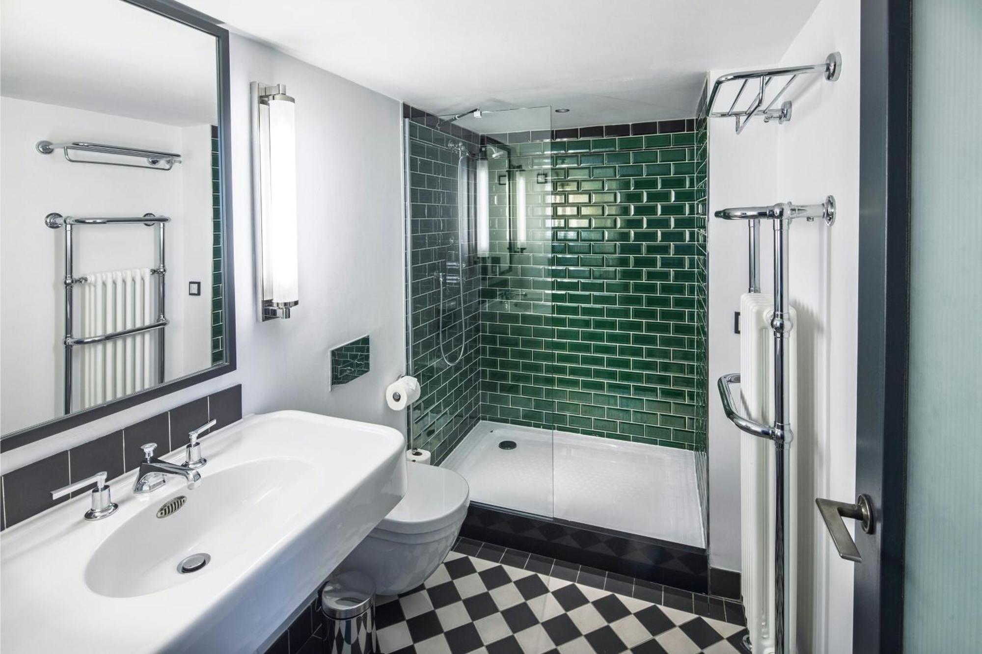 Two-Bedroom Suite with King and Double Beds,1743181555:JPEG