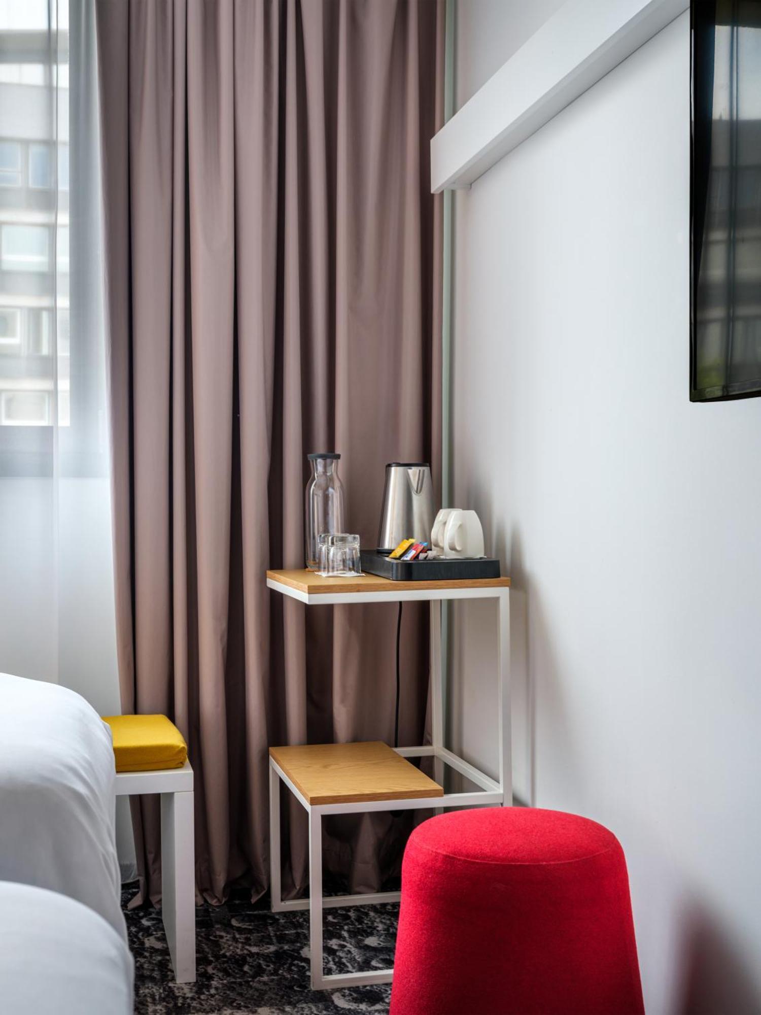 Twin Room,1695319329:JPEG
