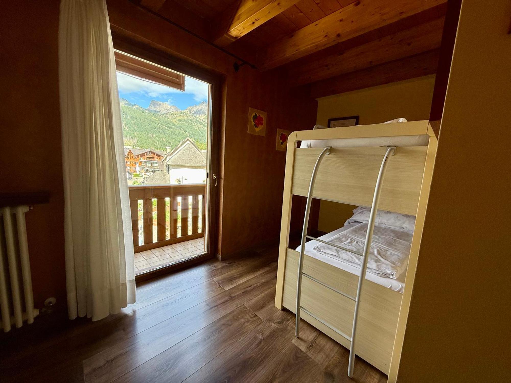 Deluxe Double or Twin Room,1695753585:JPEG
