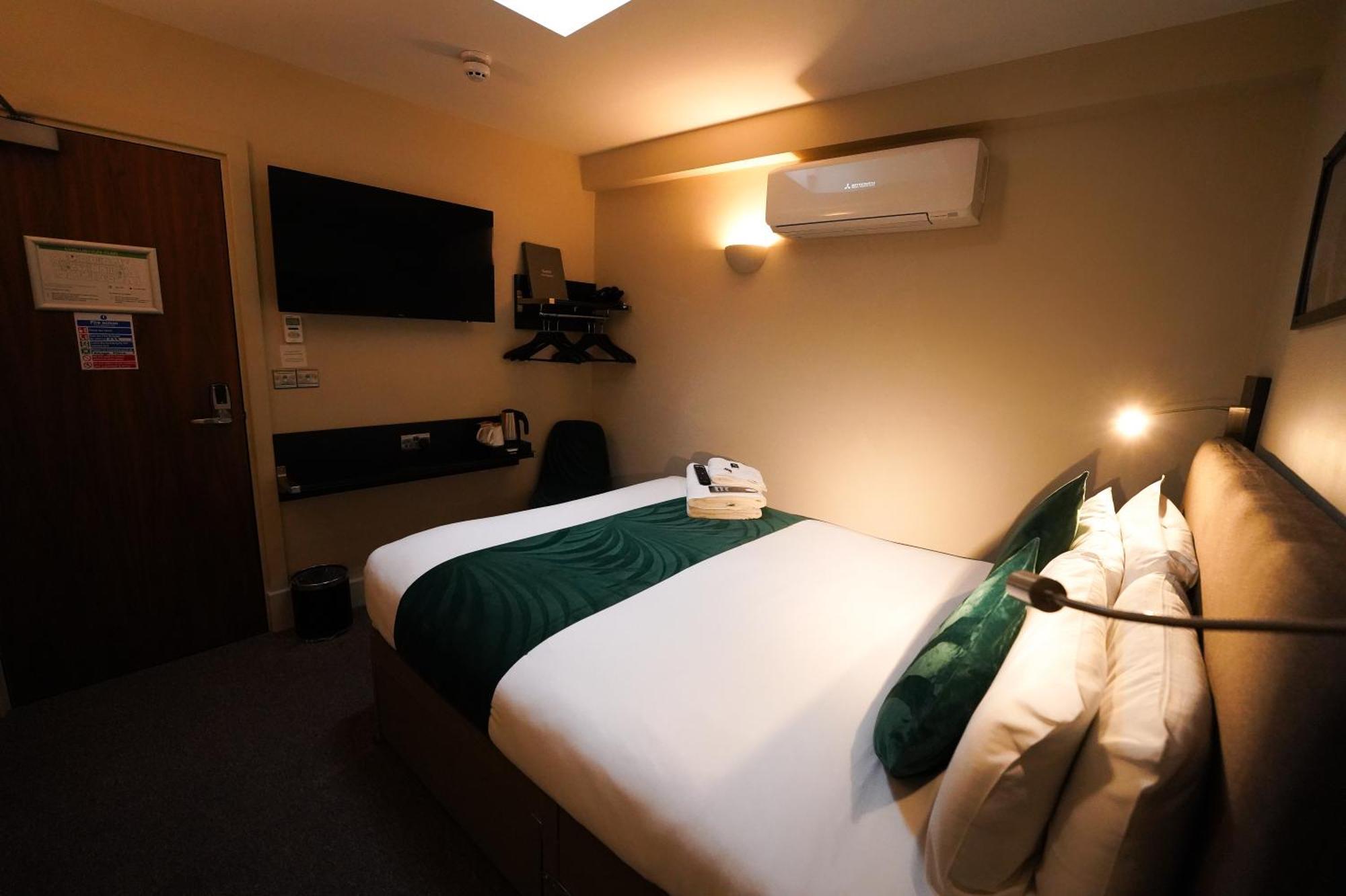 Double Room Skylight 1st floor
