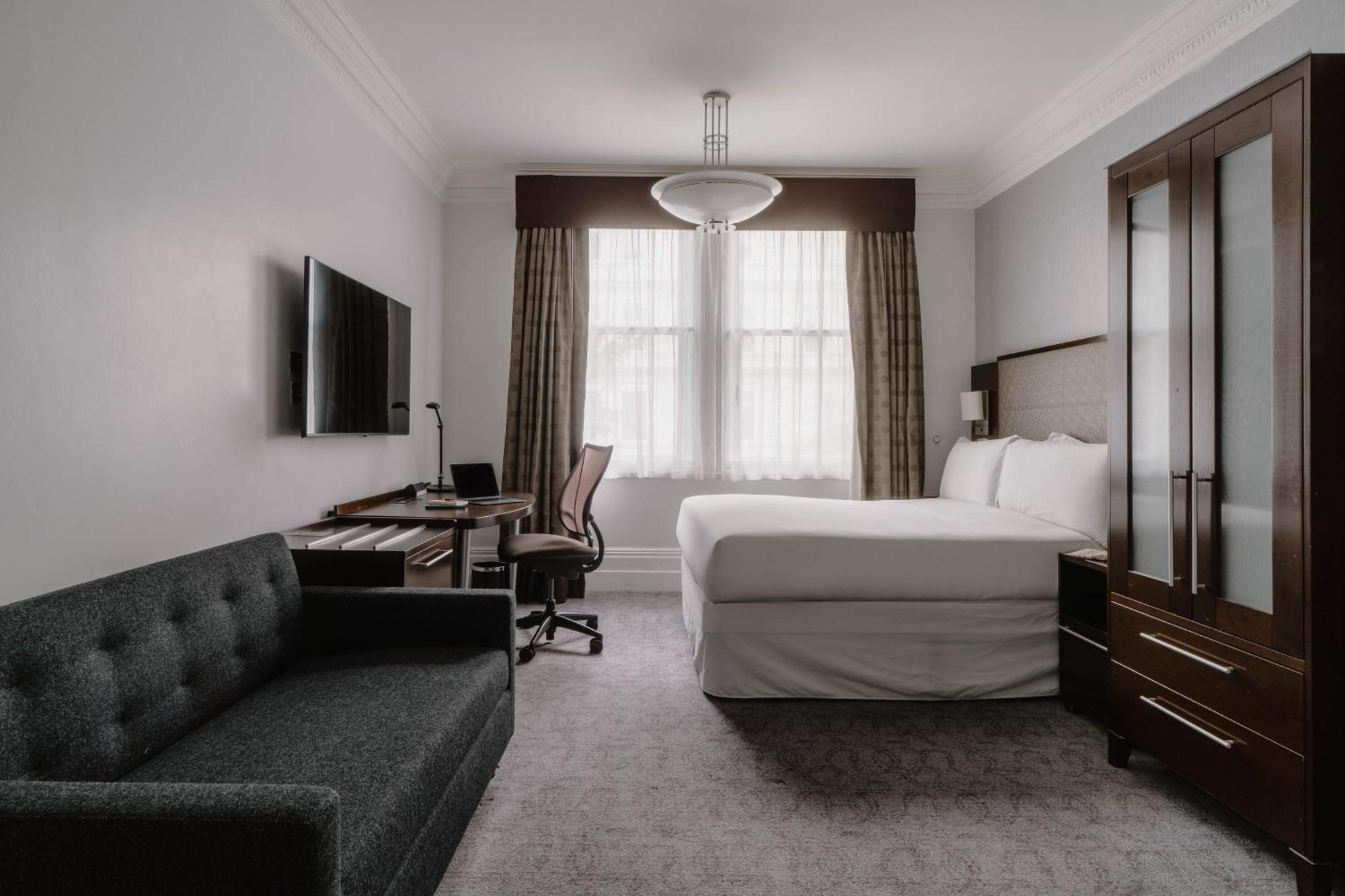 Superior Queen Room