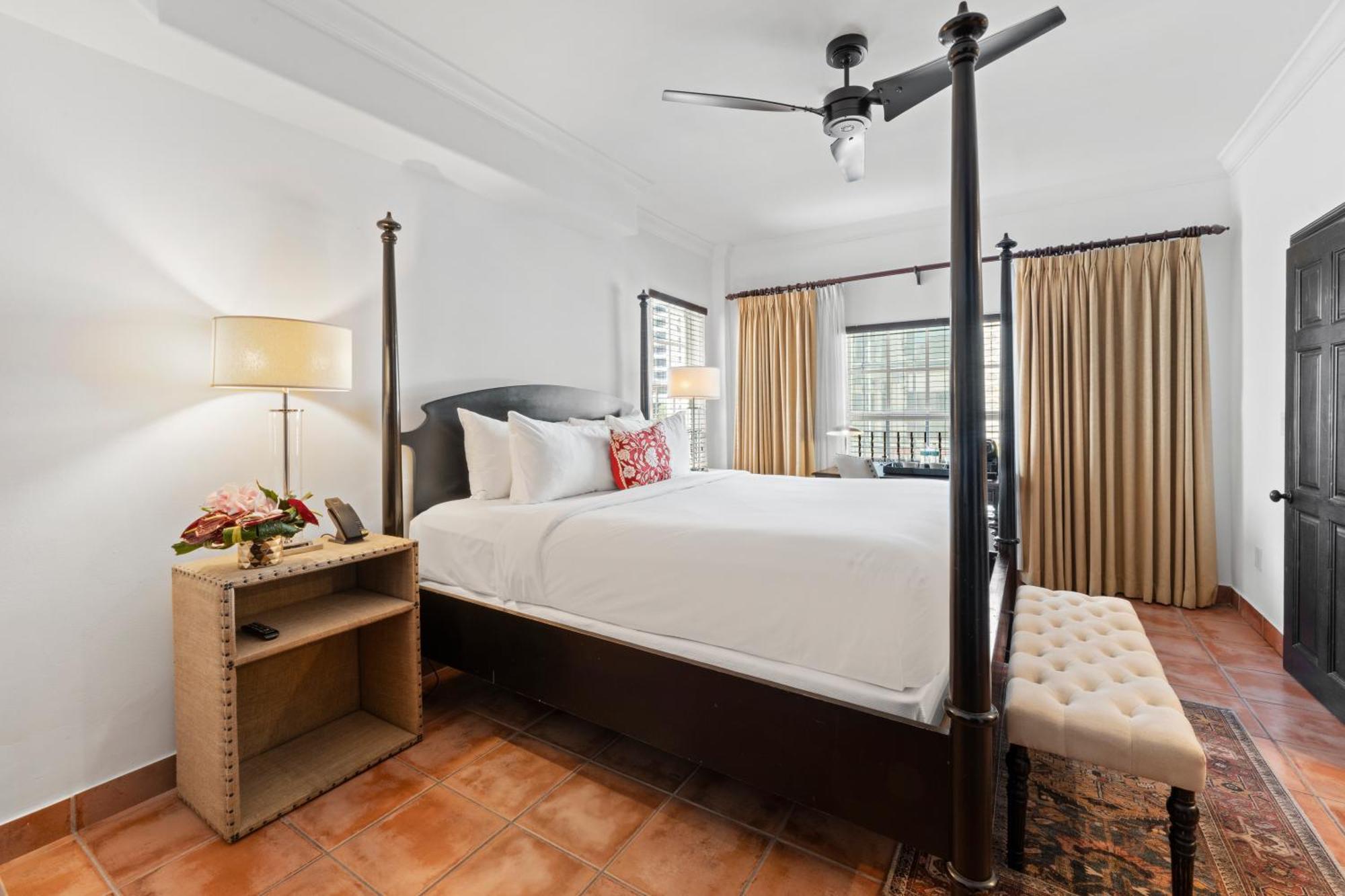 Quarto Casa com Cama King-size e Vista