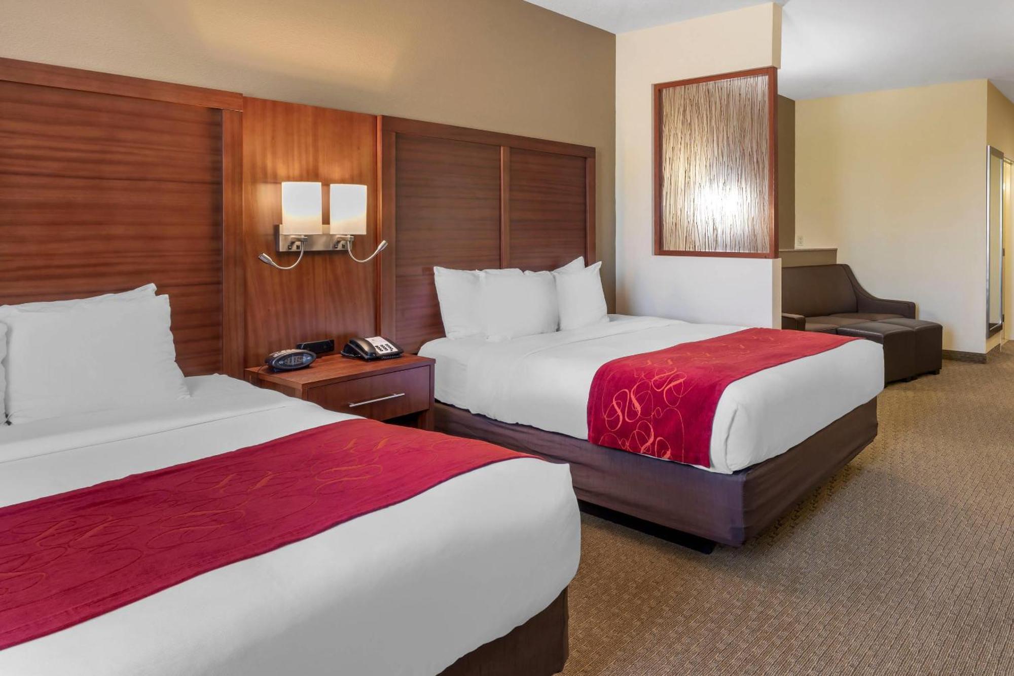Queen Suite with Two Queen Beds