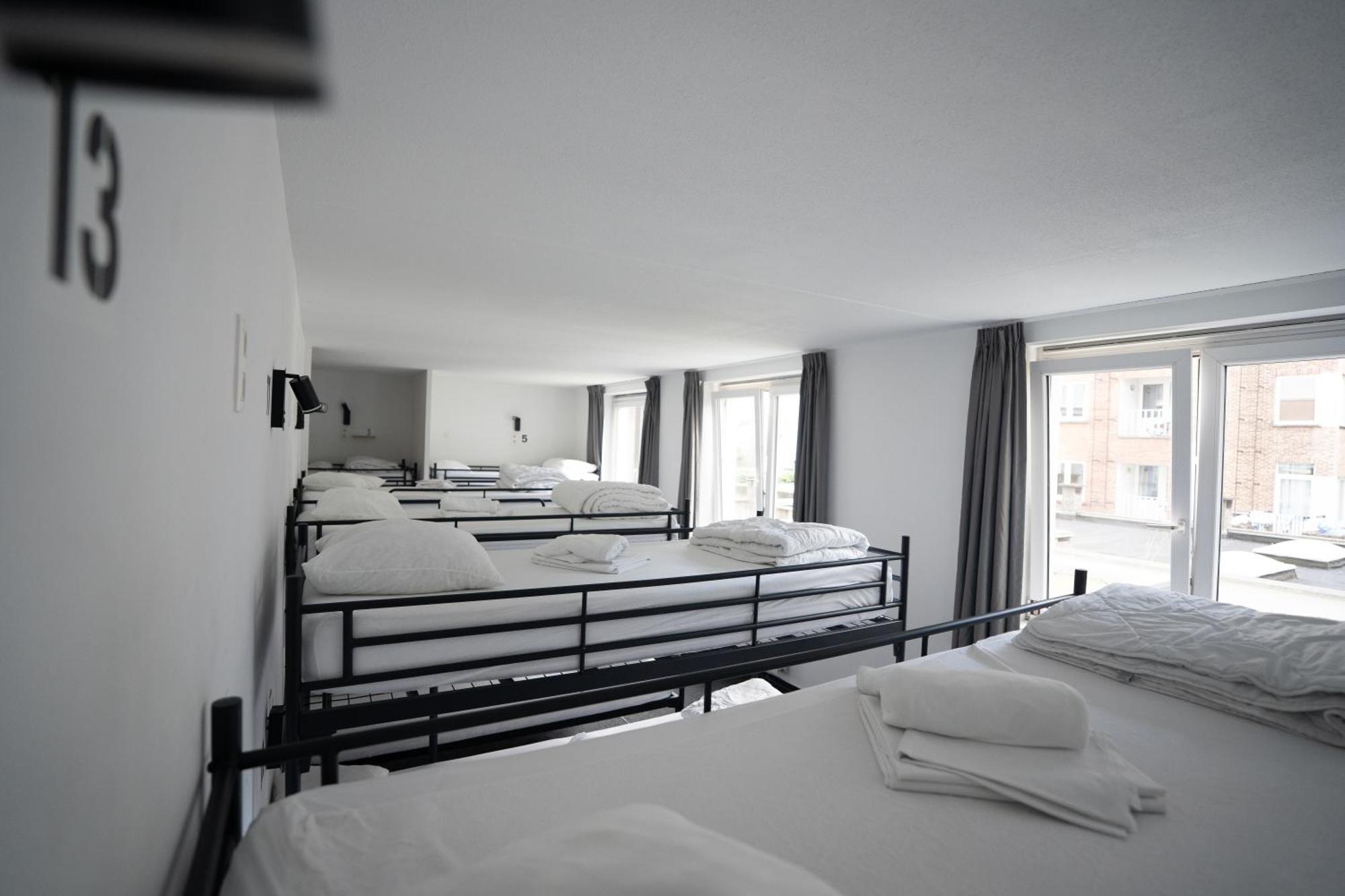 Bed 6-Bed Mixed Dormitory Room