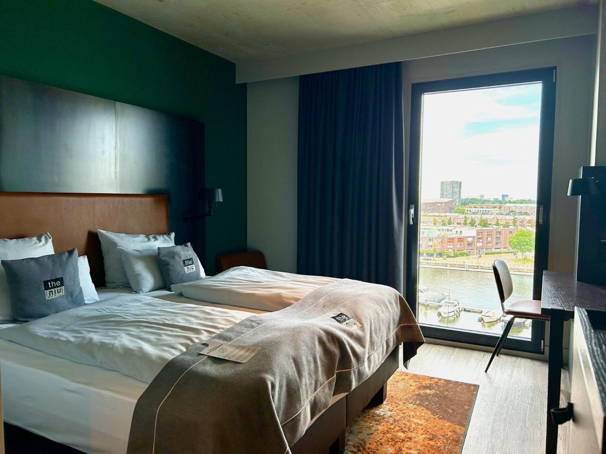 Standard Room,1731578750:JPEG