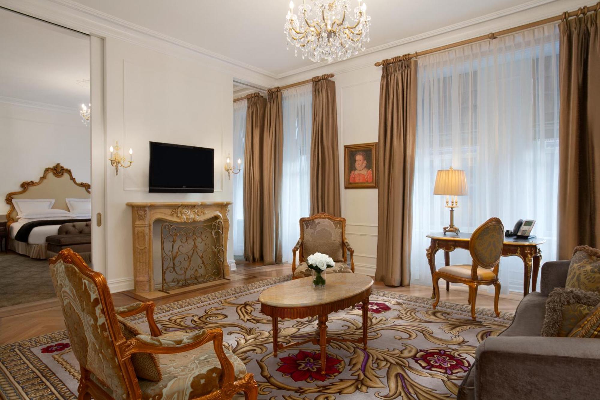 Edwardian Suite,1717008220:JPEG
