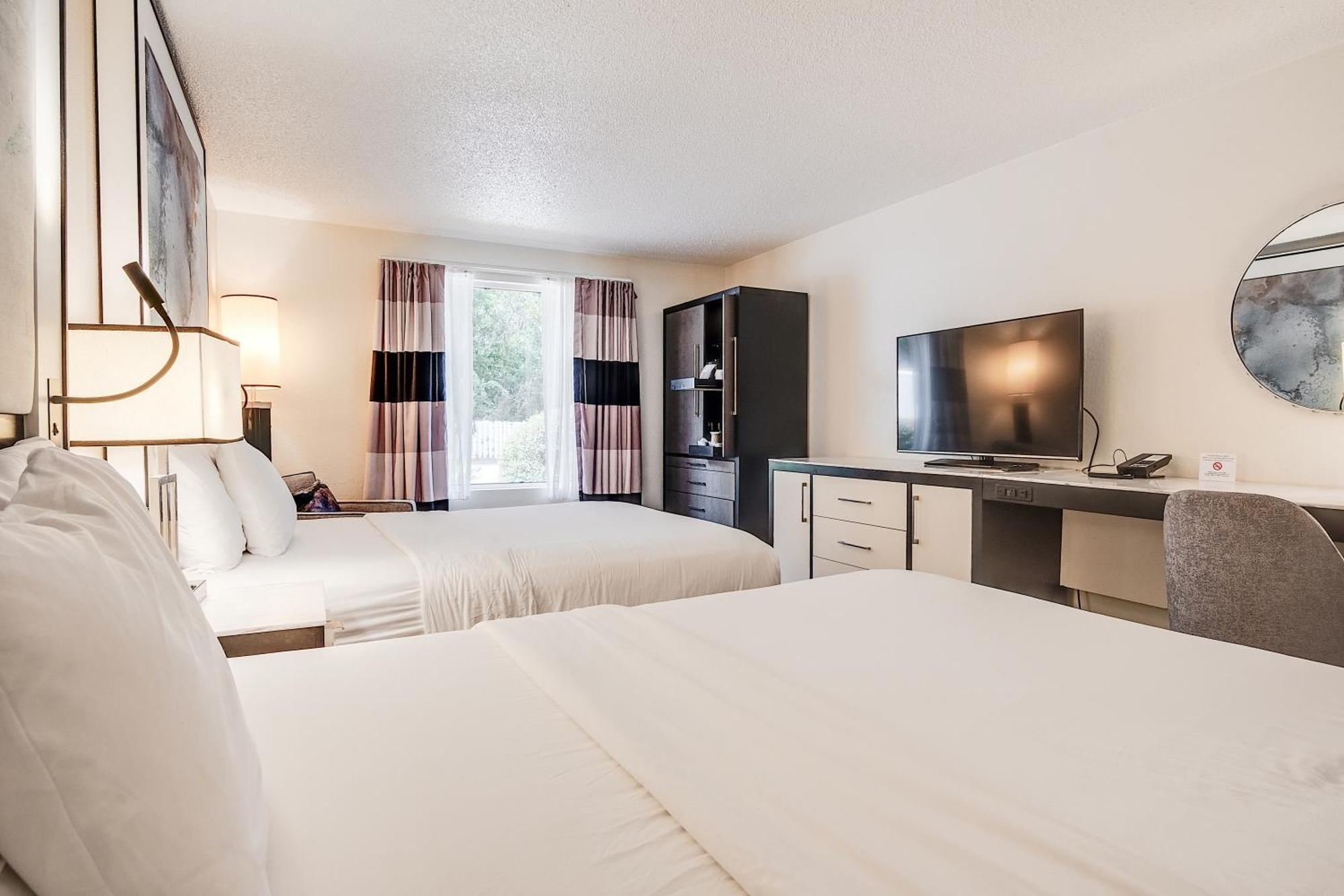 Queen Room with Two Queen Beds - Non-Smoking,1706856745:JPEG