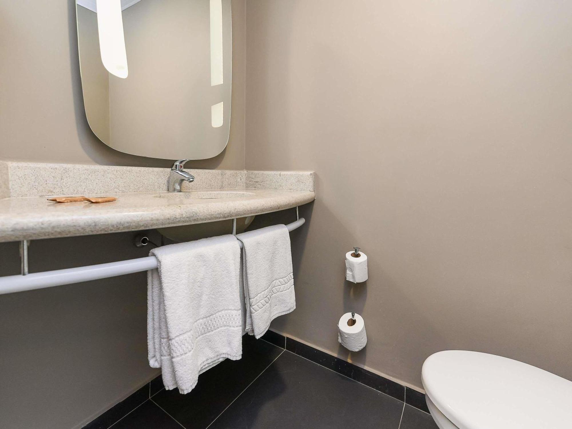 Standard Apartment Twin Beds
