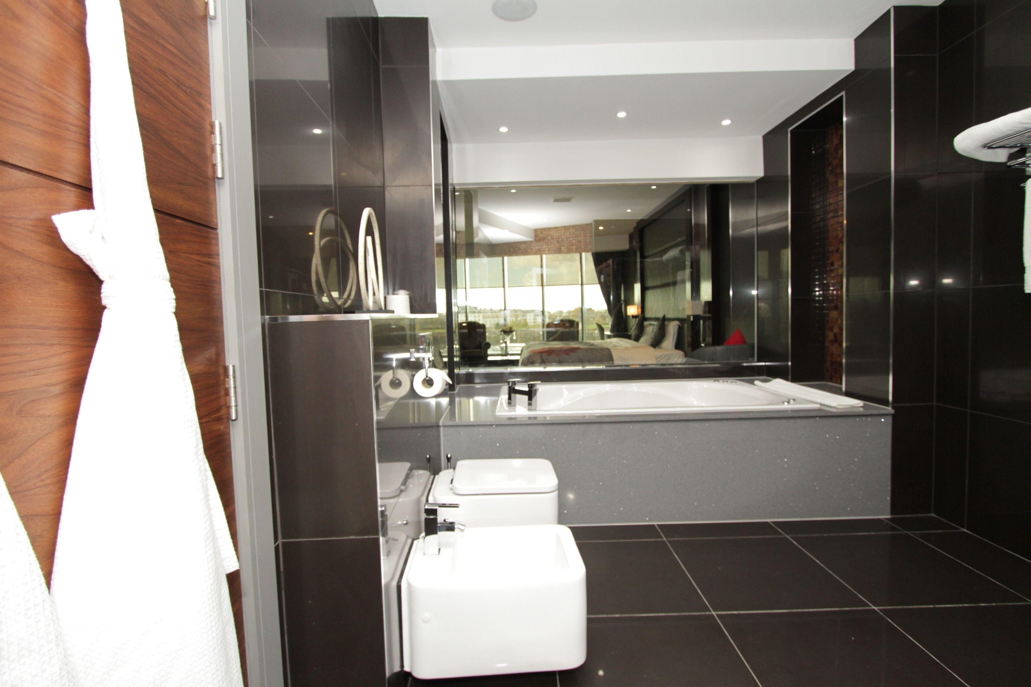 Emperor Suite