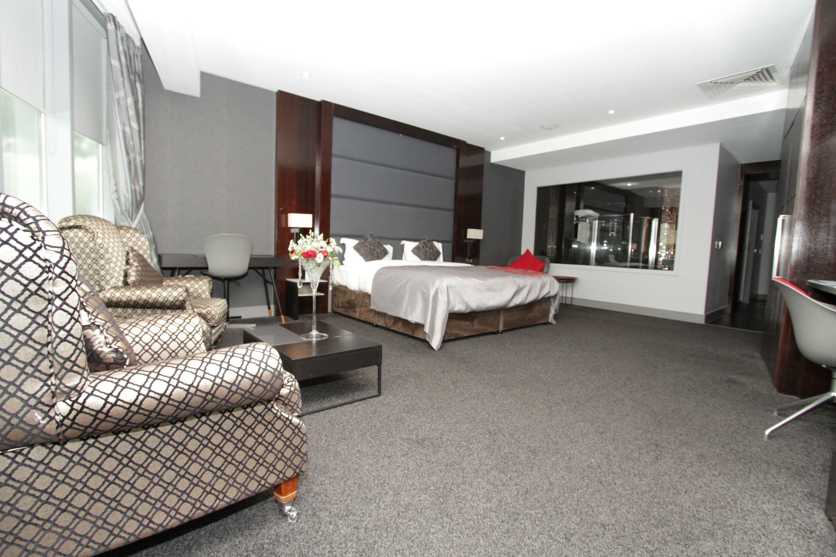 Emperor Suite