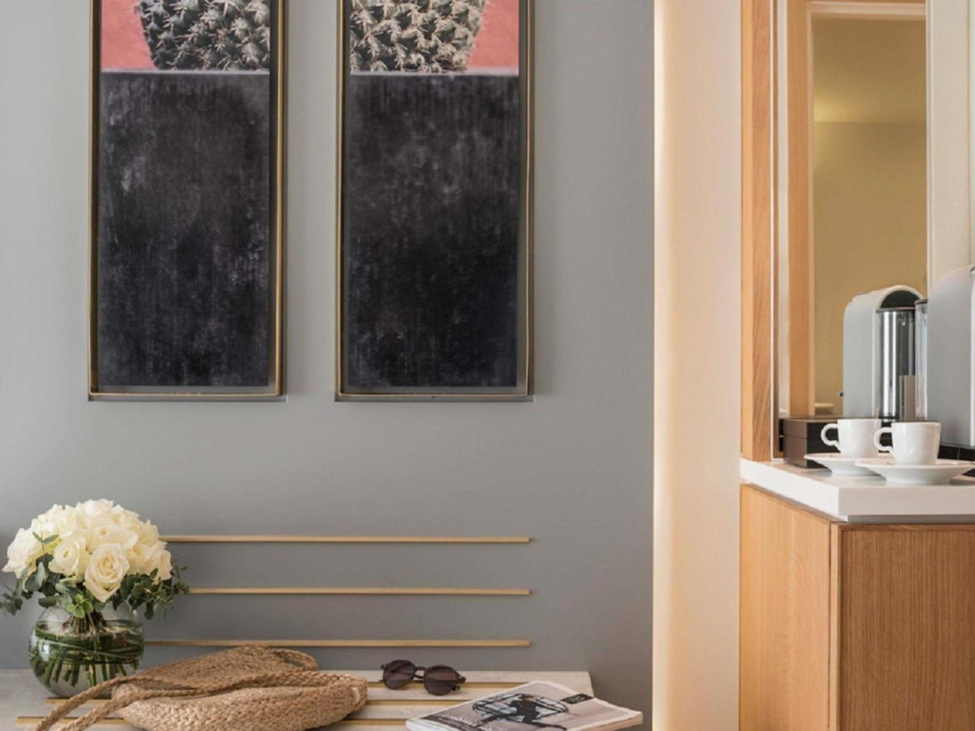 Classic Queen or Twin Room
