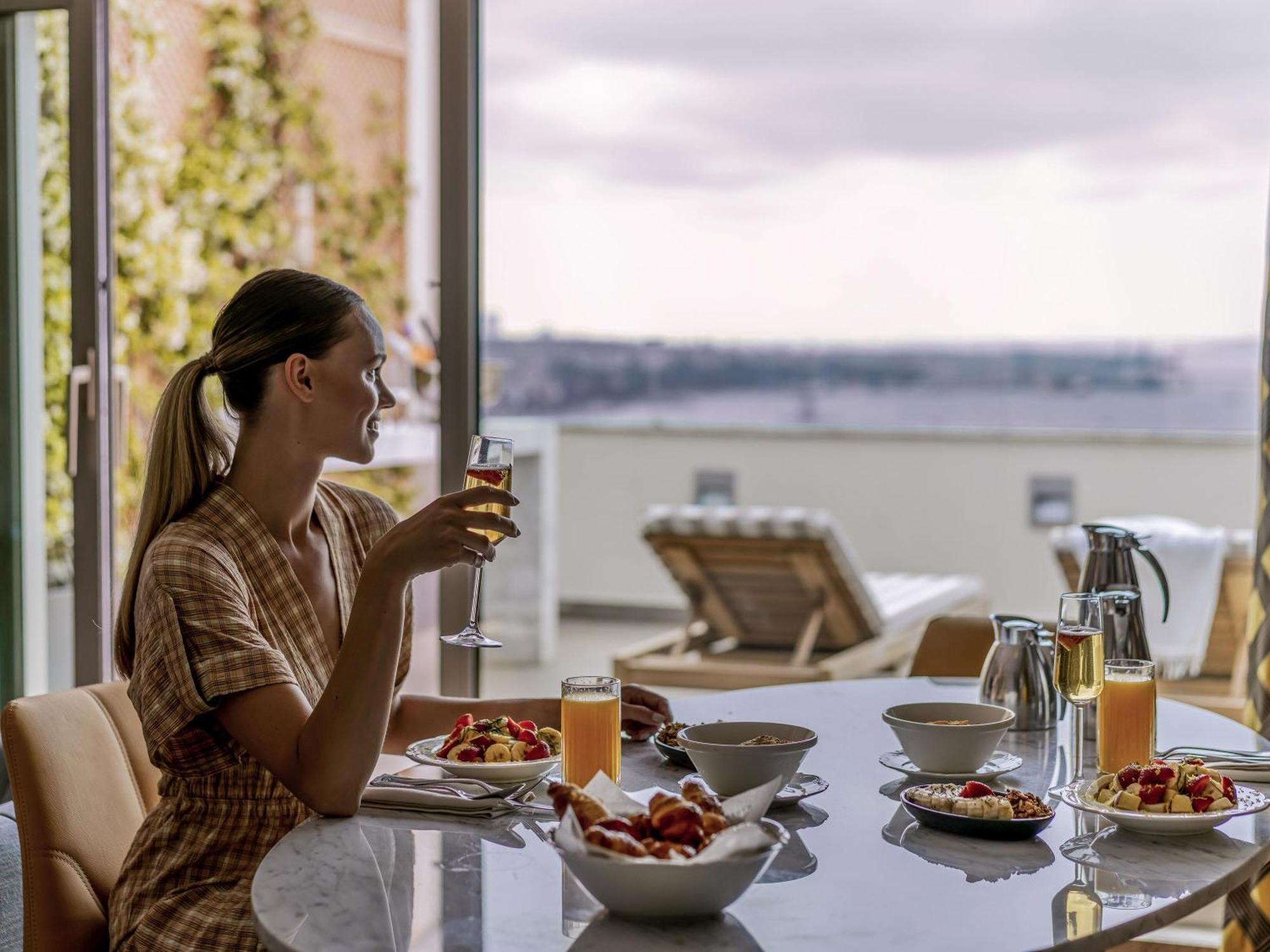 The Artisan Suite