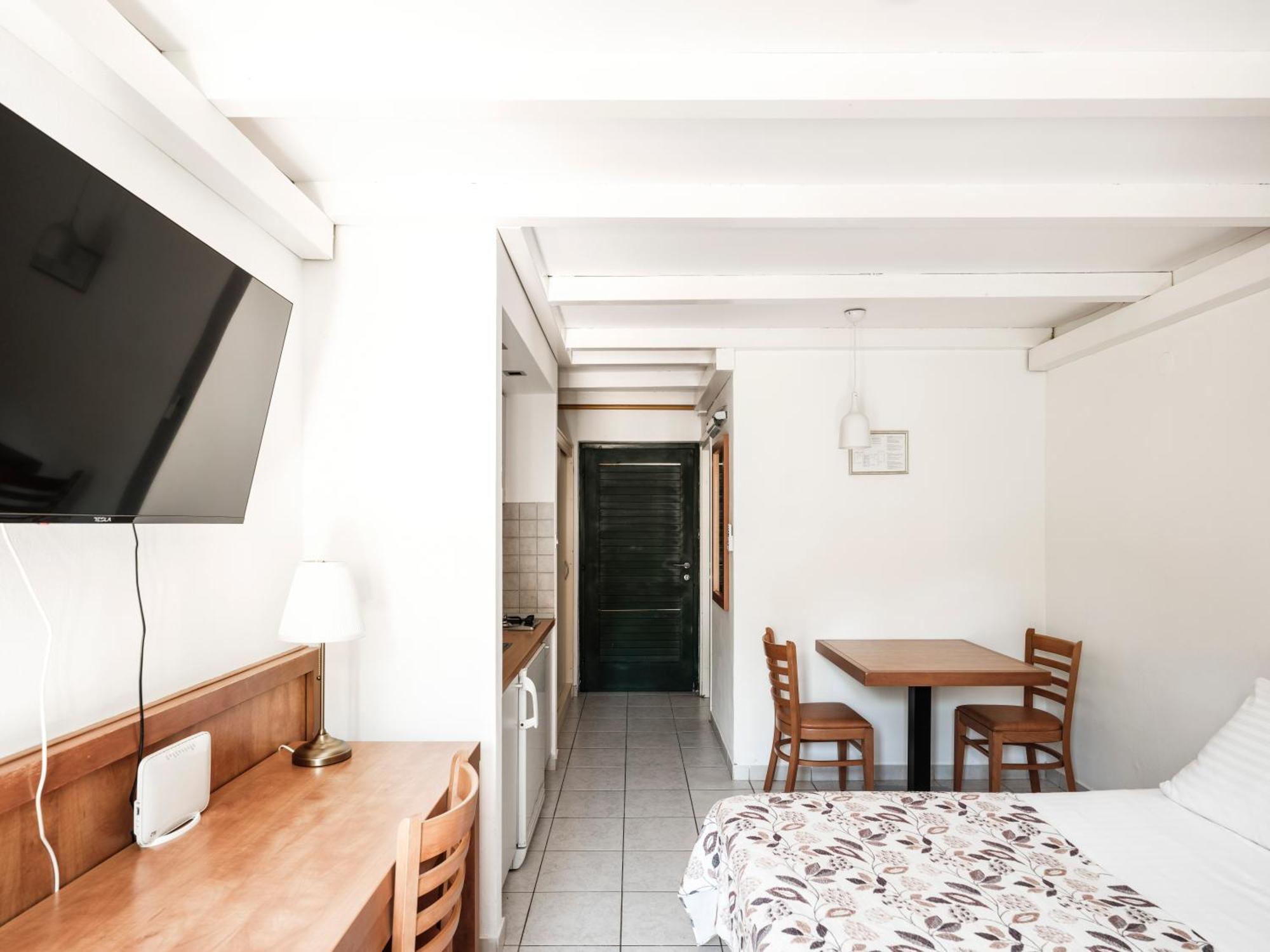 3* Studio