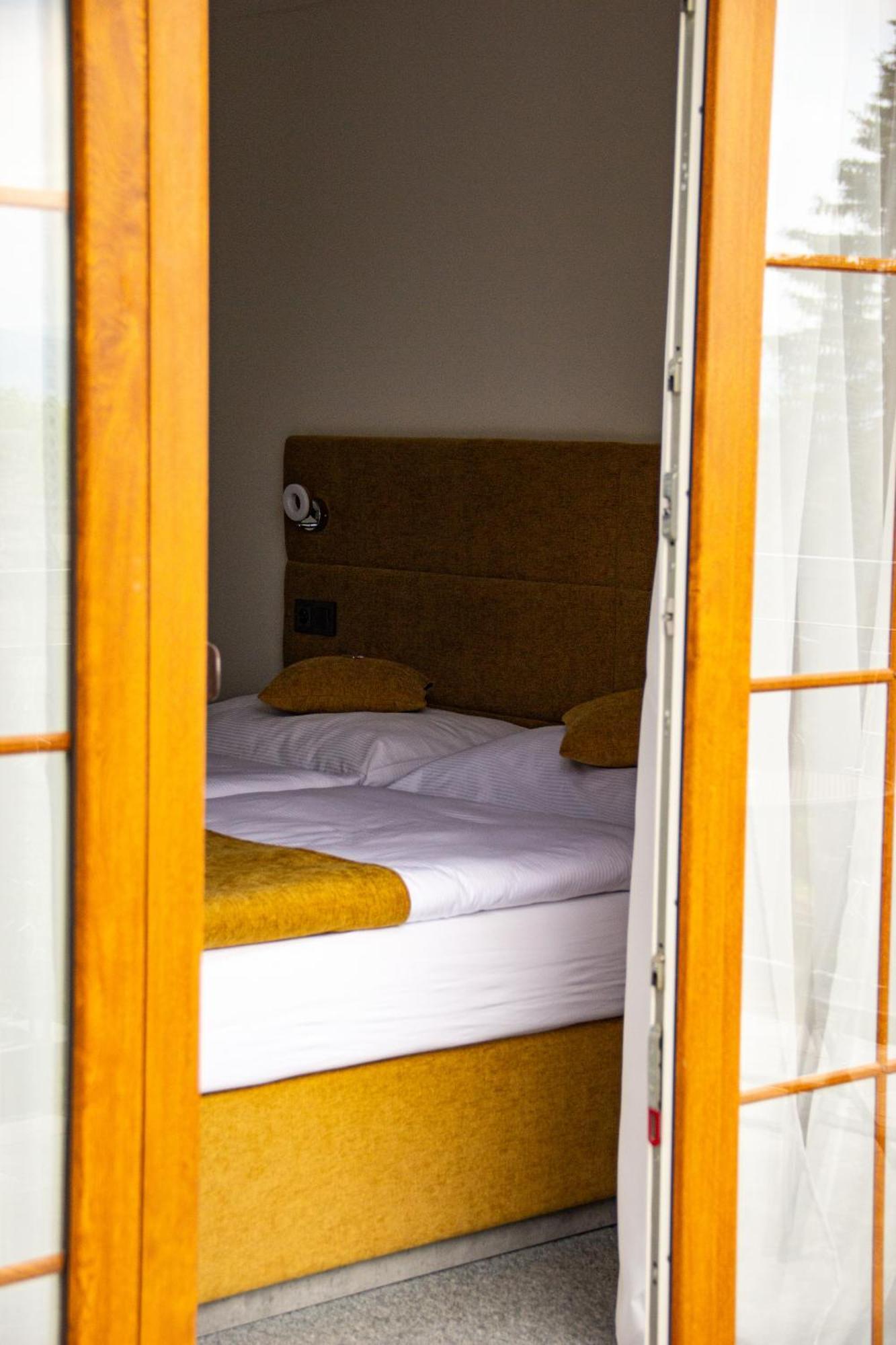 Luxe Kamer met 1 of 2 Bedden en Balkon