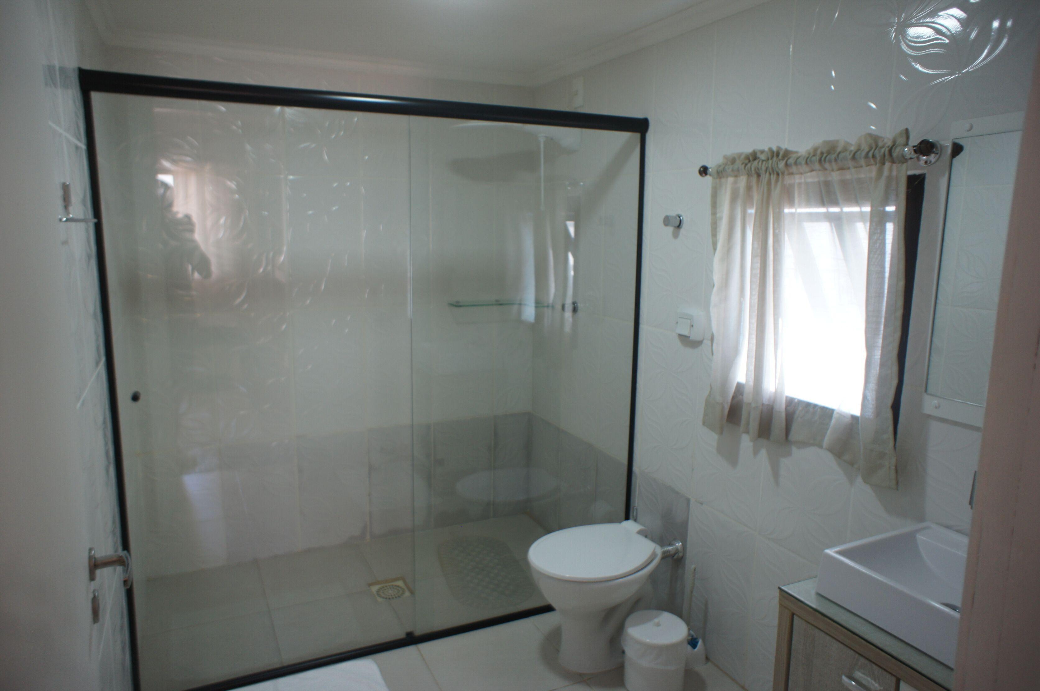 Family Room Private Bathroom