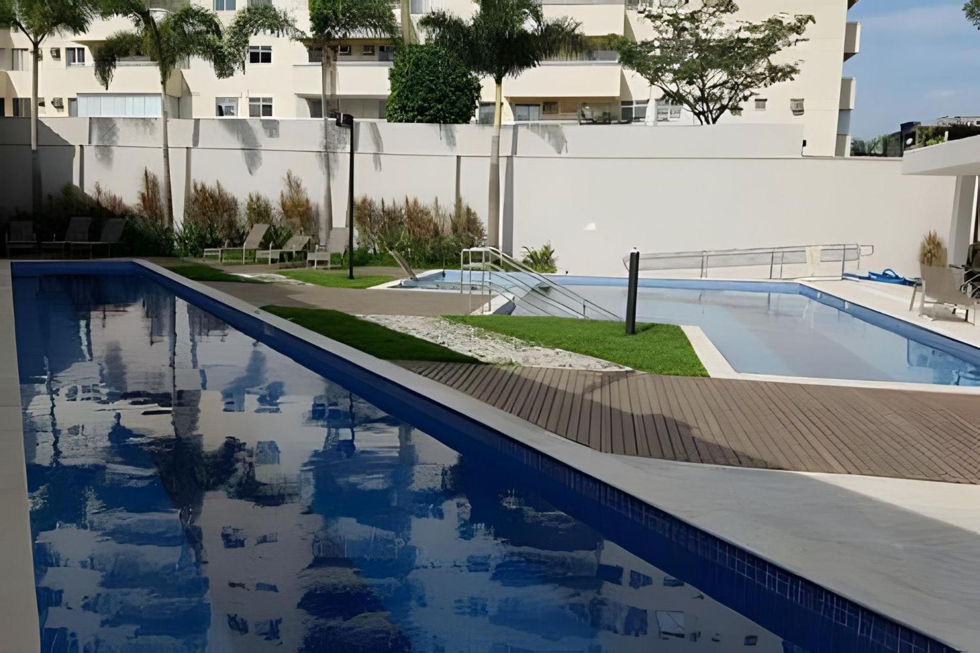 Apartamento Superior com Varanda