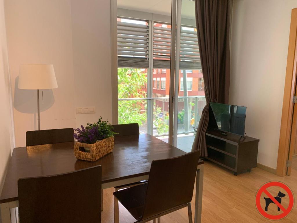 One-Bedroom Apartment Terrace,1742600831:JPEG