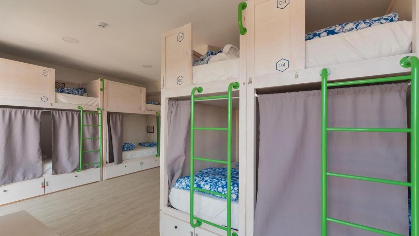 Bed 10 Bed Female Dormitory