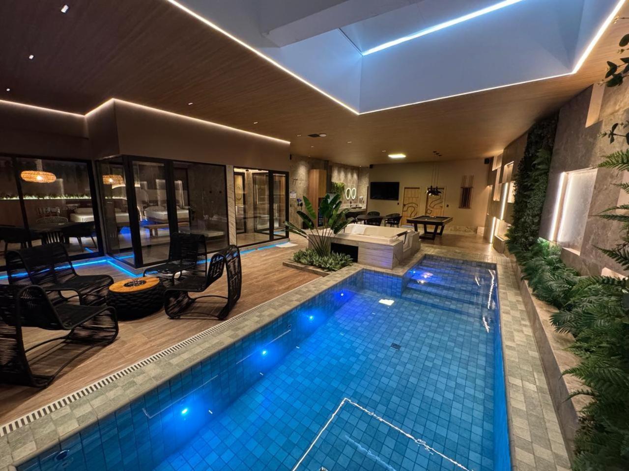 Habitación Doble con vistas a la piscina
