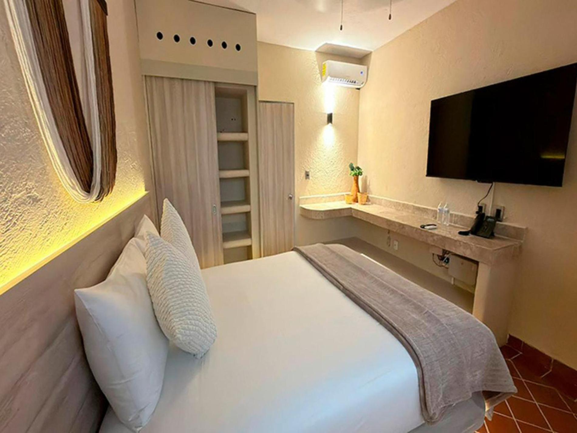 Deluxe Double Room,1746846803:JPEG