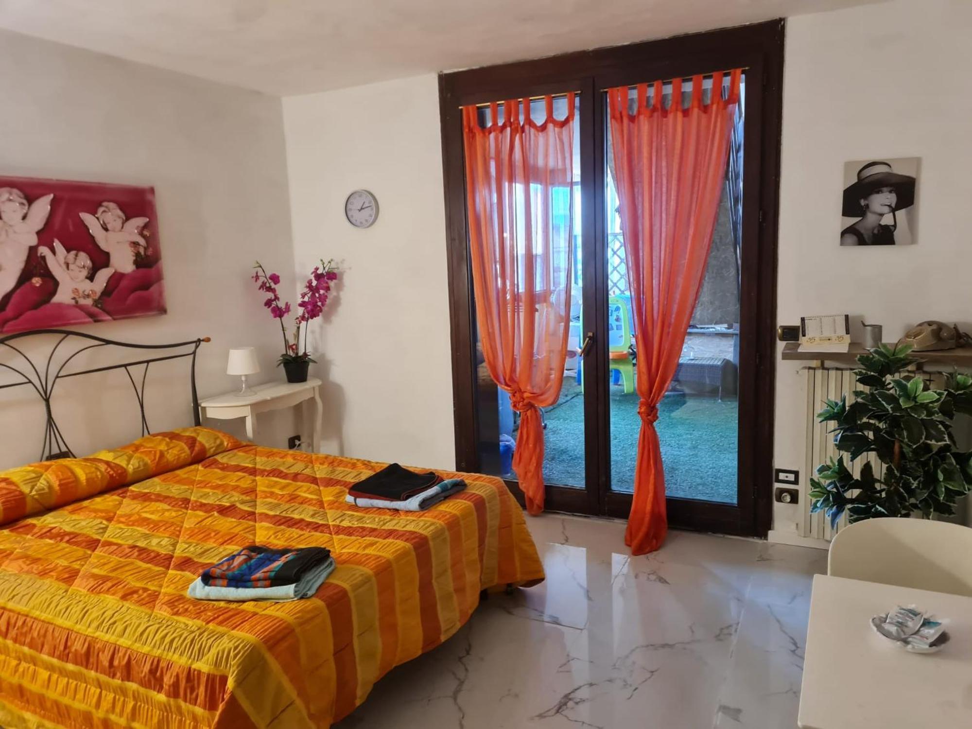 Double Room Private Bathroom