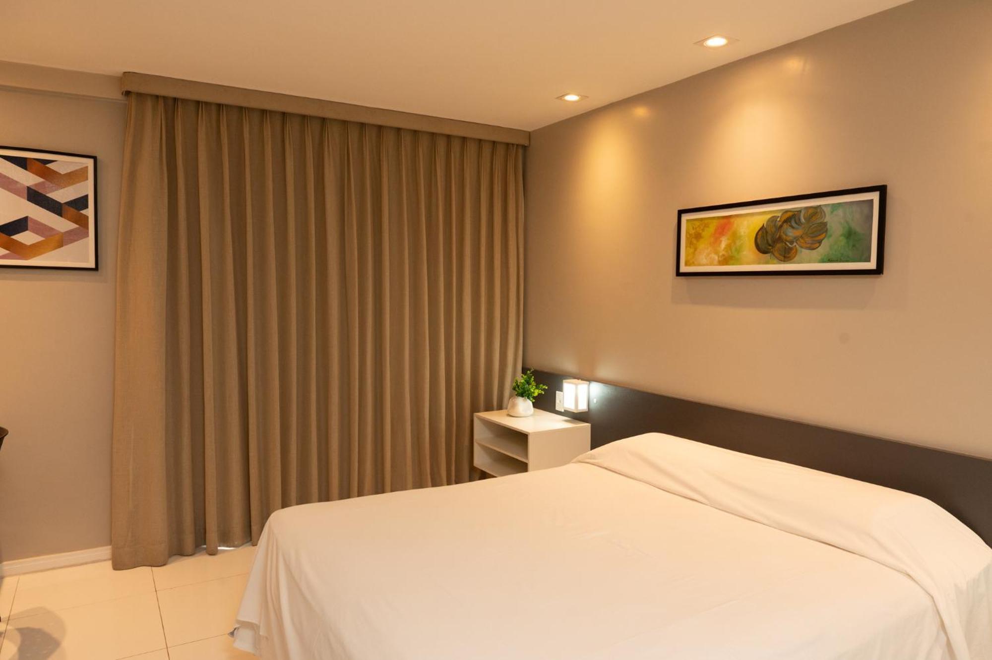 Deluxe Double or Twin Room Balcony