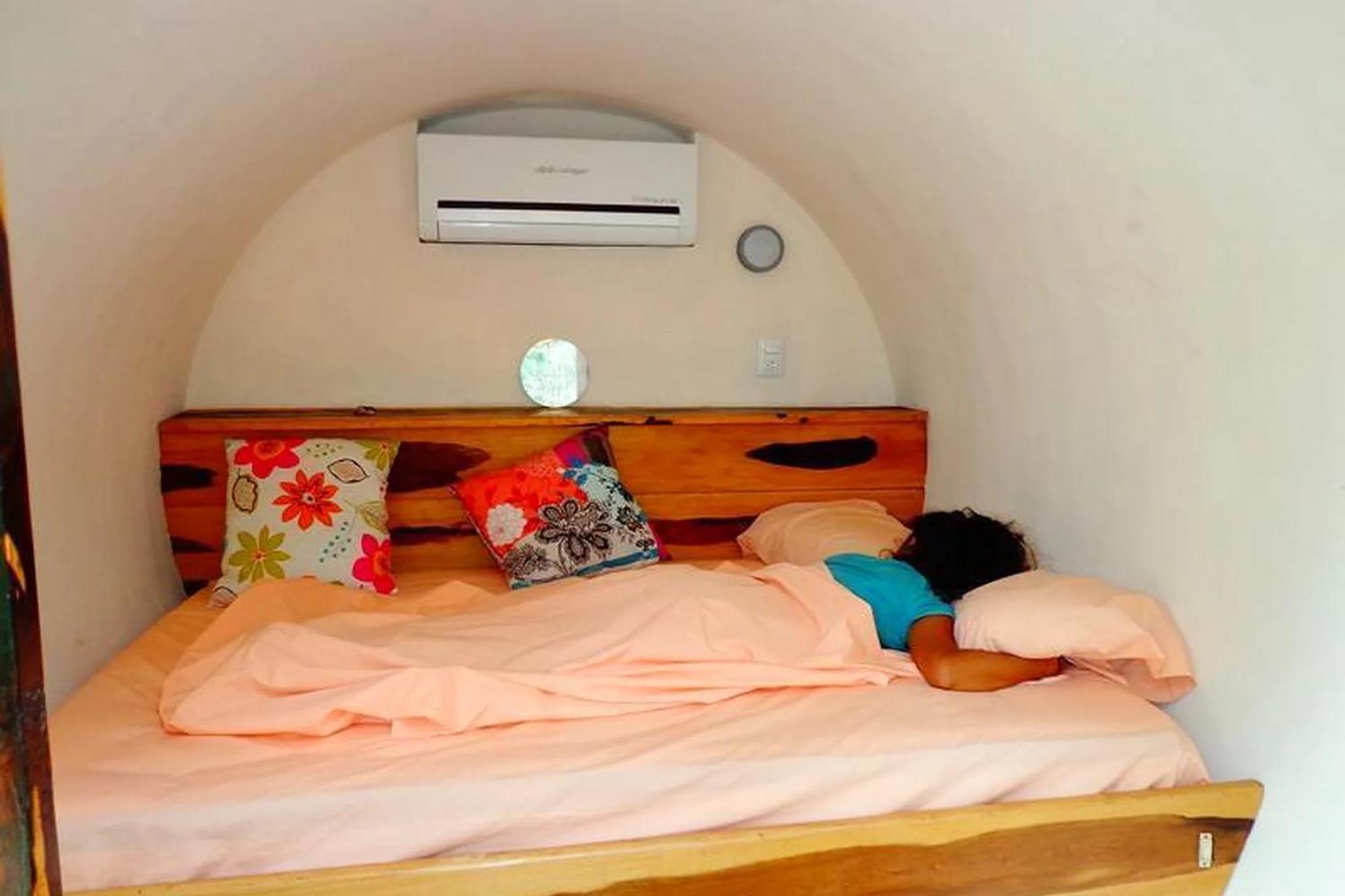 Tube Double Room