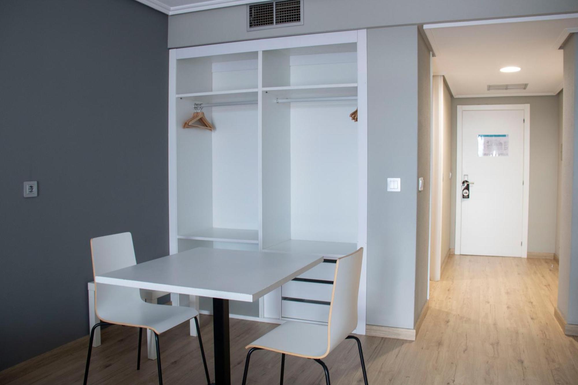 Estudio con vistas al mar