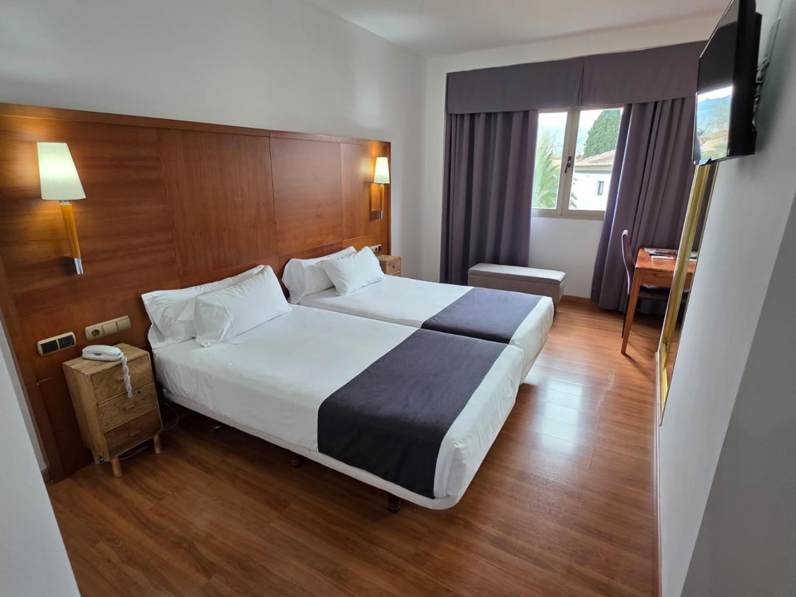 Economy Double Room,1765154755:JPEG