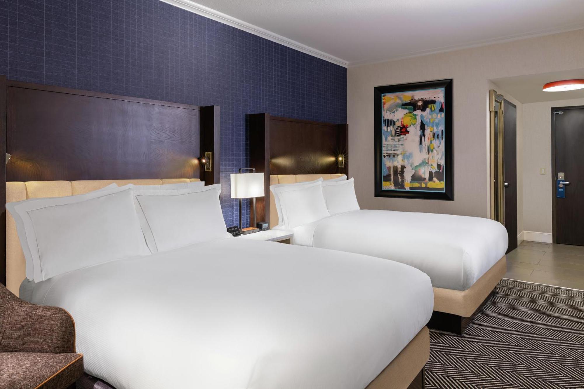 Queen Room with Two Queen Beds - Hearing Access