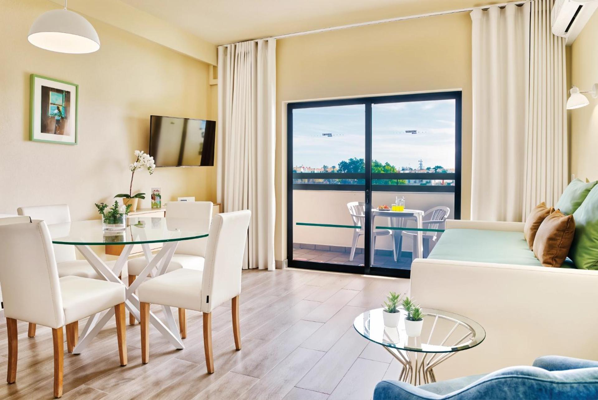 Apartamento com 1 Quarto