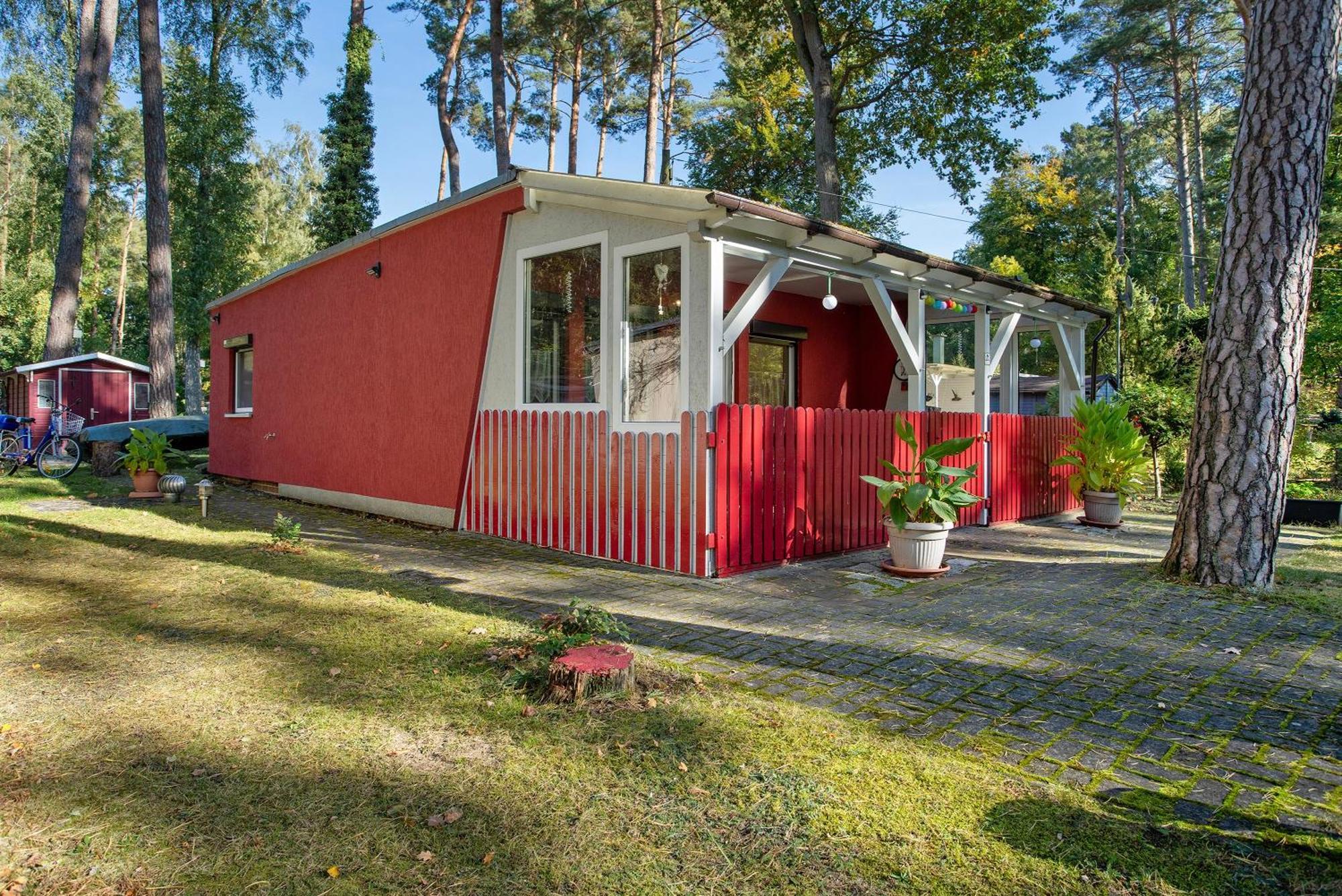 Bungalow Patio,1767882587:JPEG