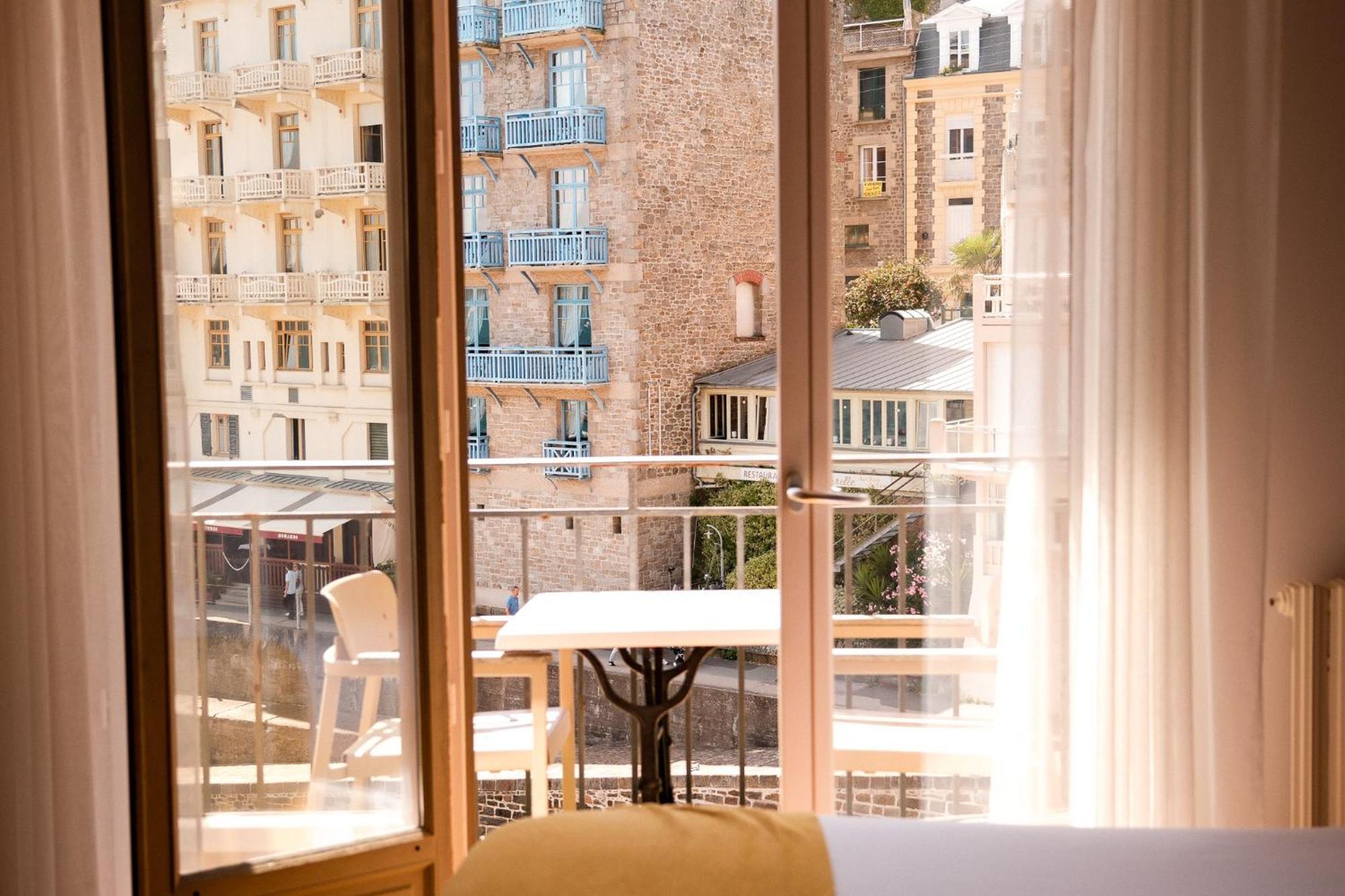Double Room with Balcony - Sea Side