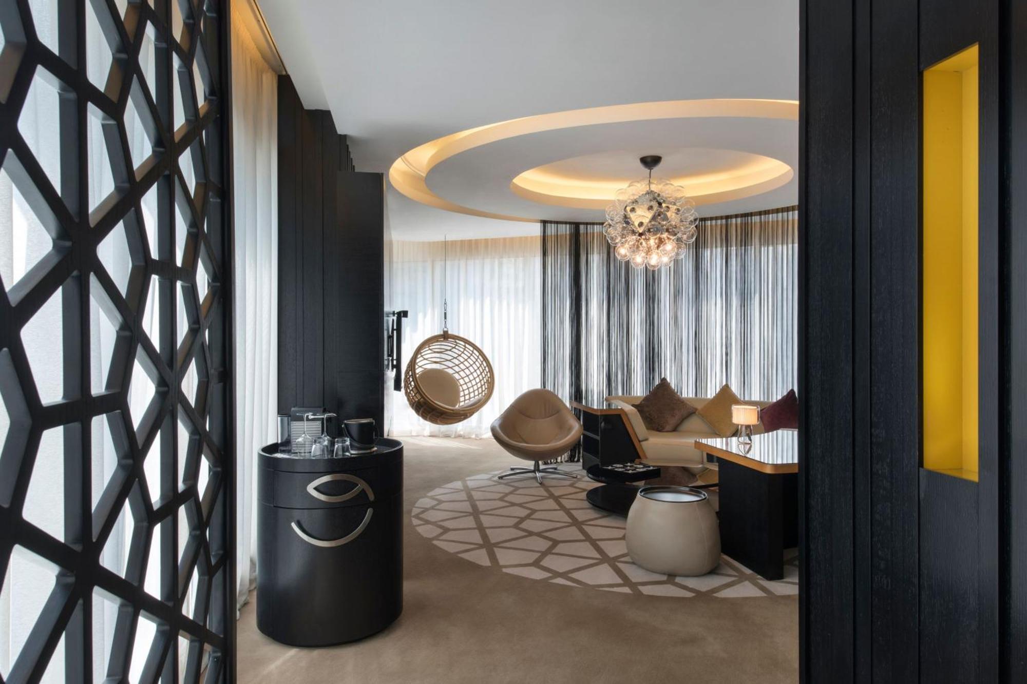 W Suite mit 1 Schlafzimmer, Kingsize-Bett und Stadtblick