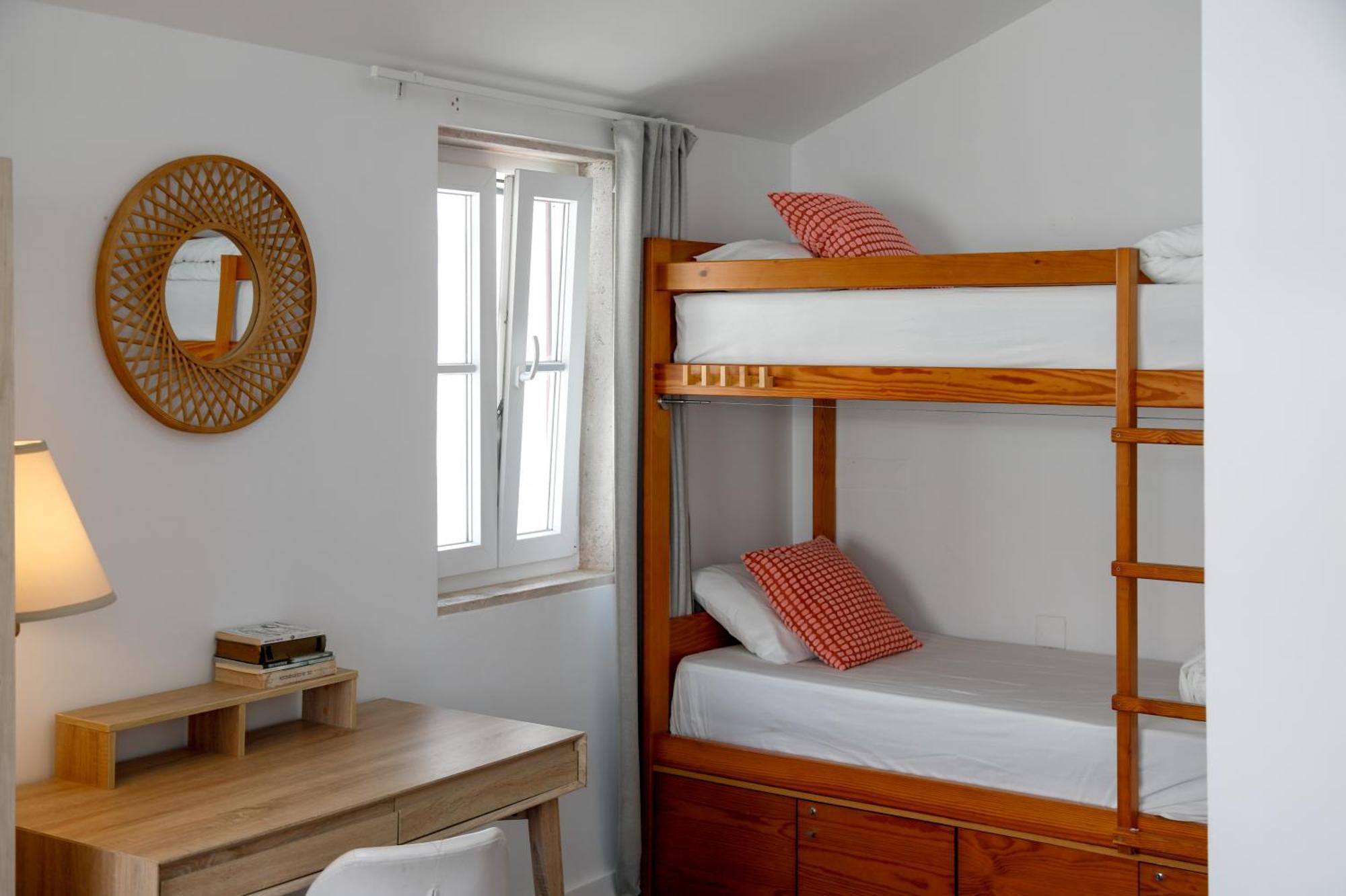 Habitación Familiar con balcón