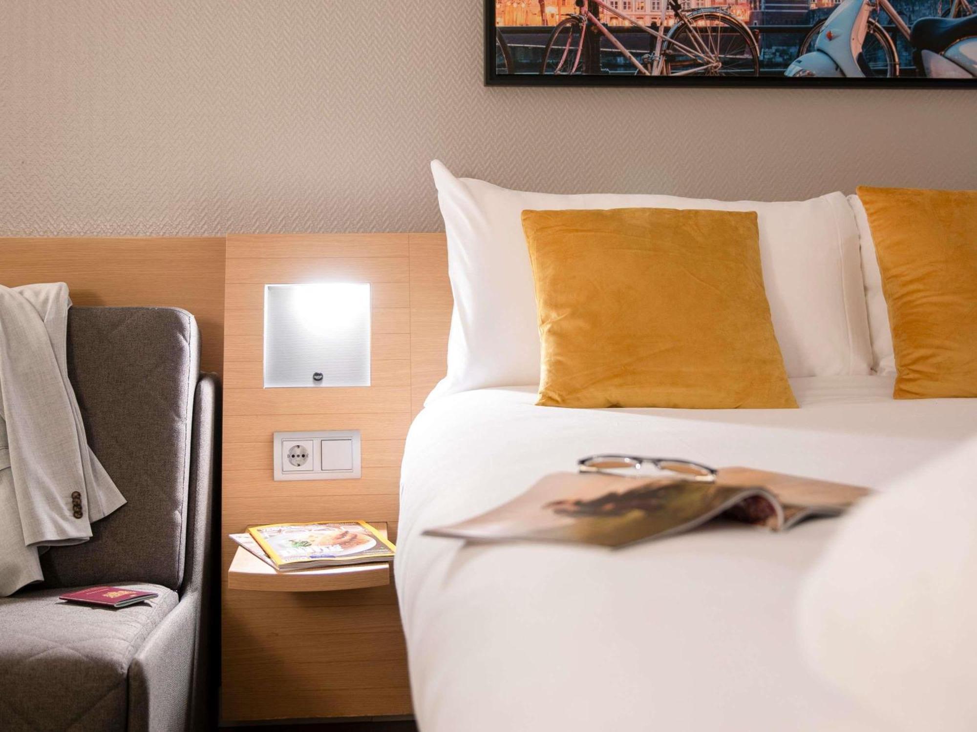 Deluxe Double Room Garden Side