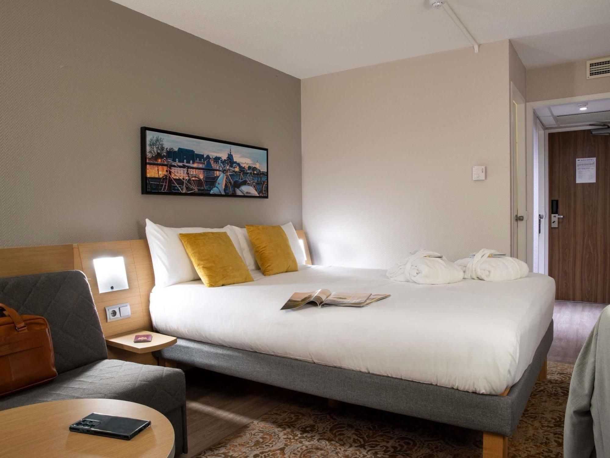 Deluxe Double Room Garden Side
