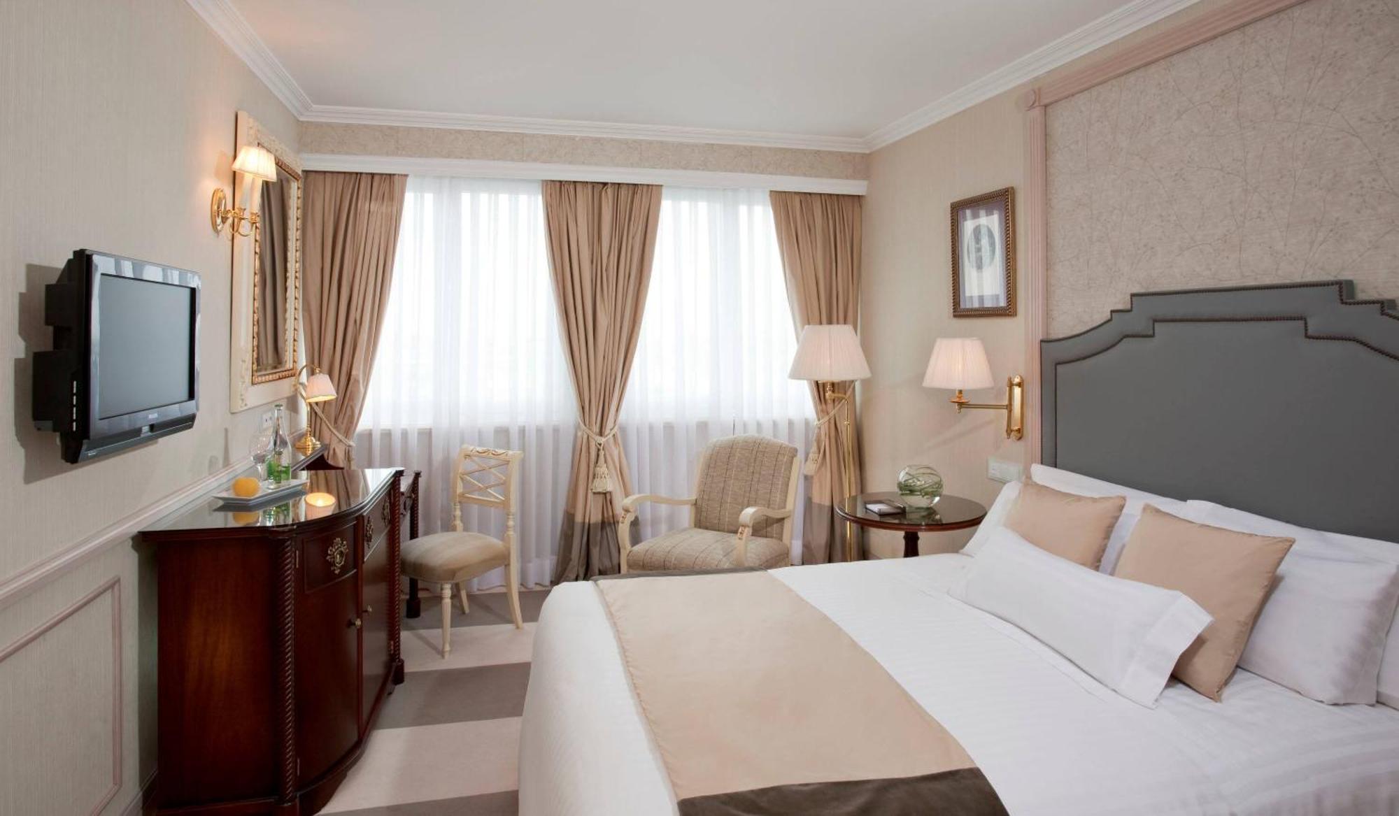 The Level Deluxe Room