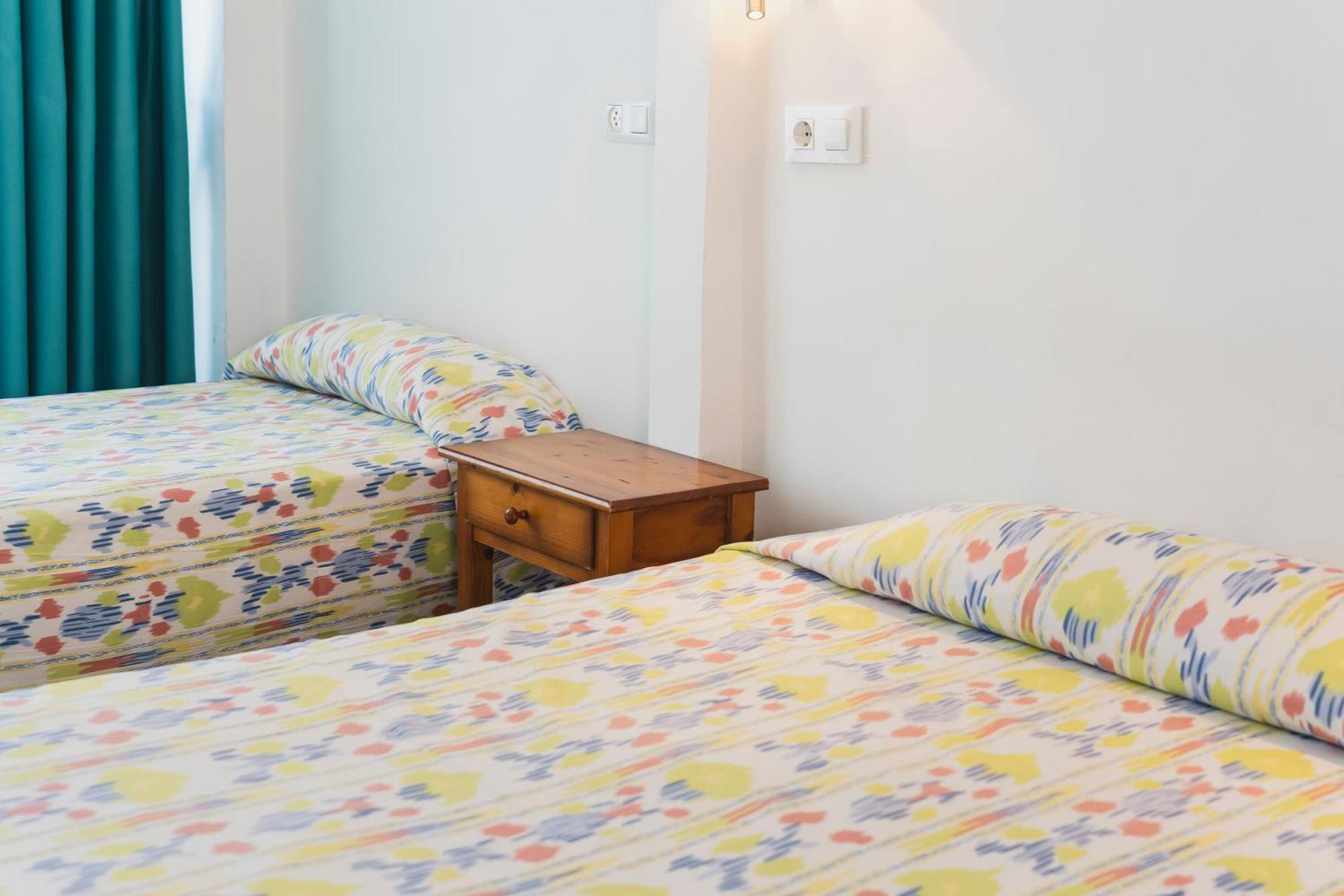 Large Premium Room up to 14 years,1774432519:JPEG