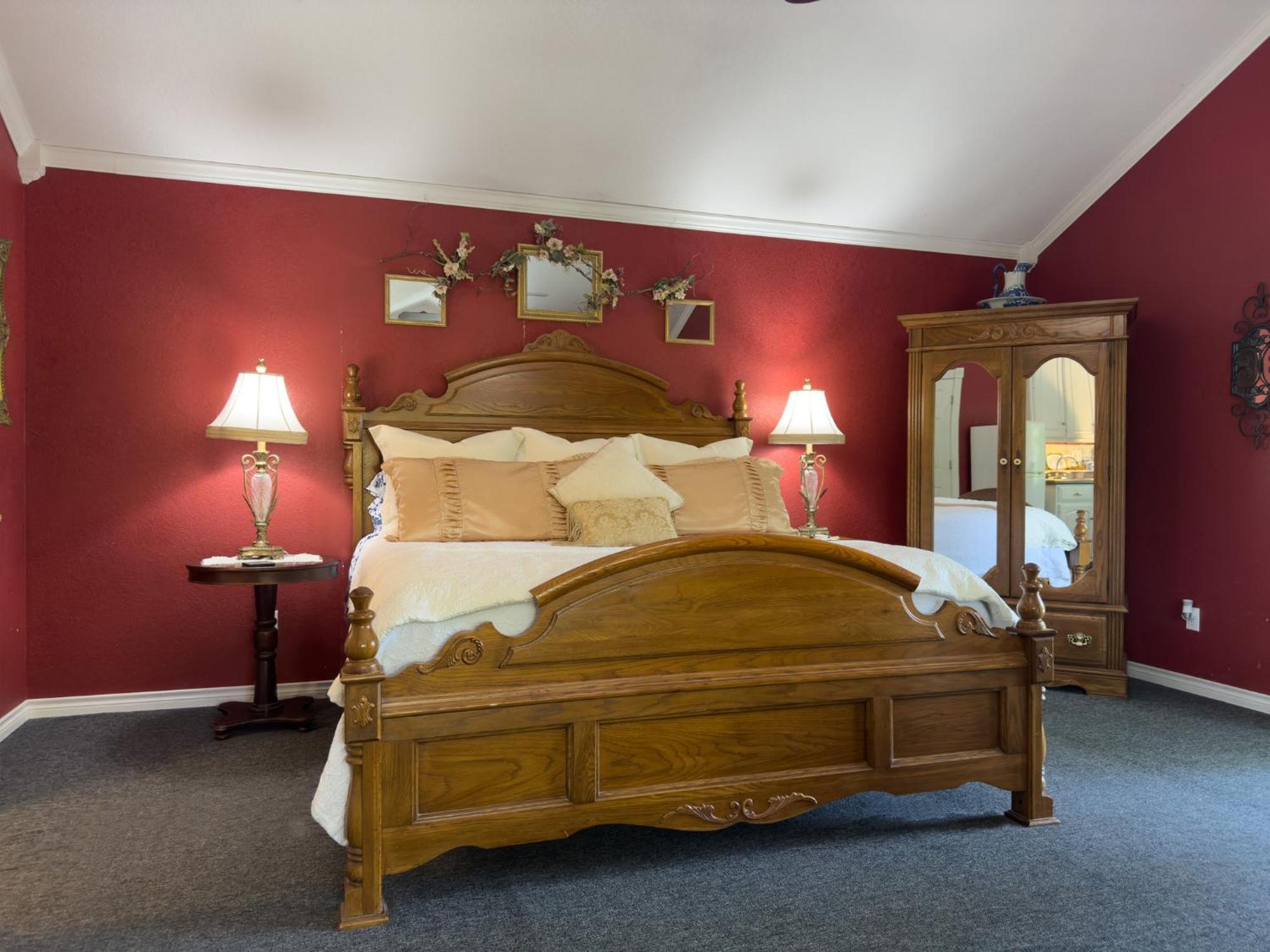 Superior King Room