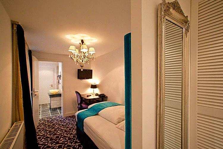 Small Single Room