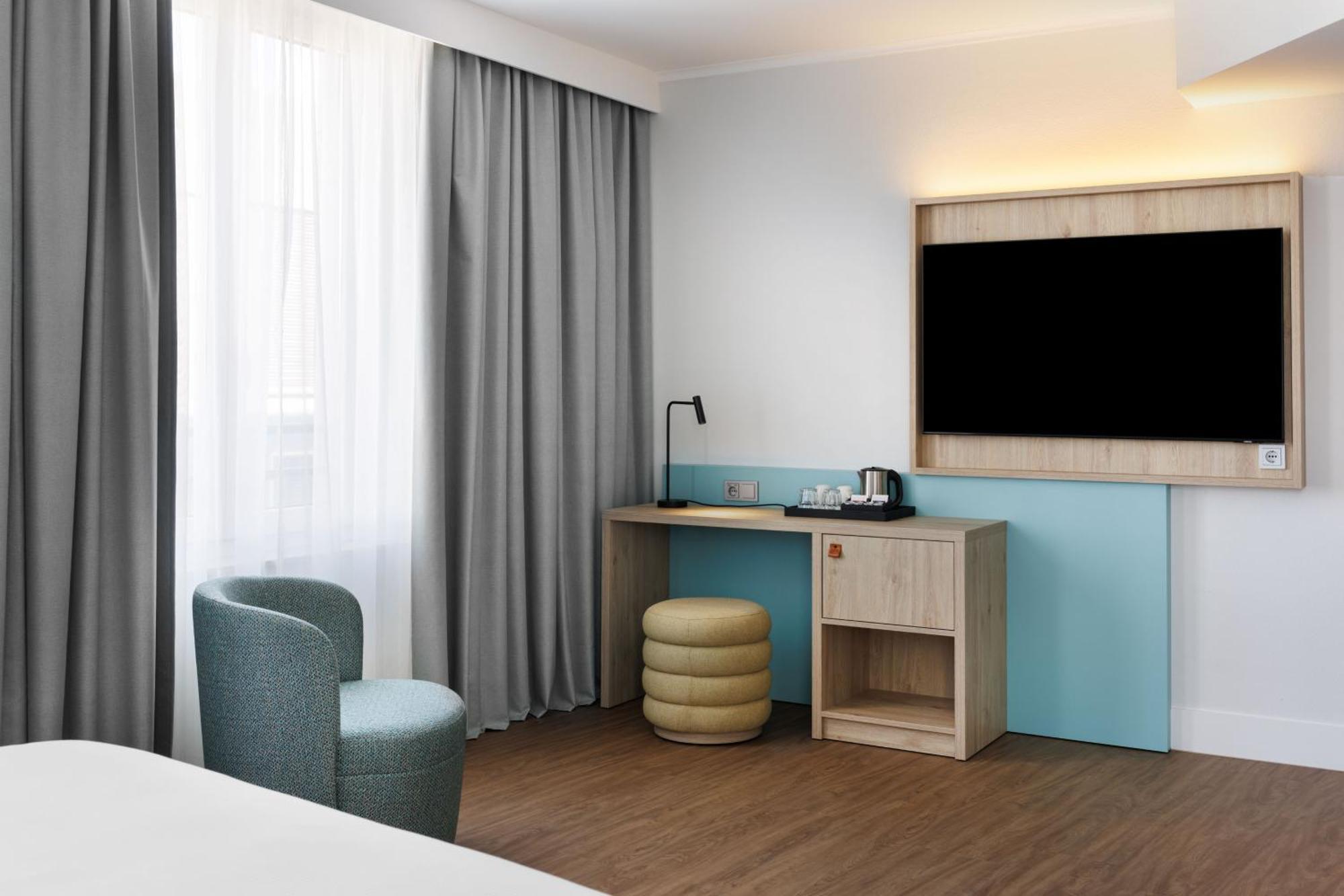 Queen Room