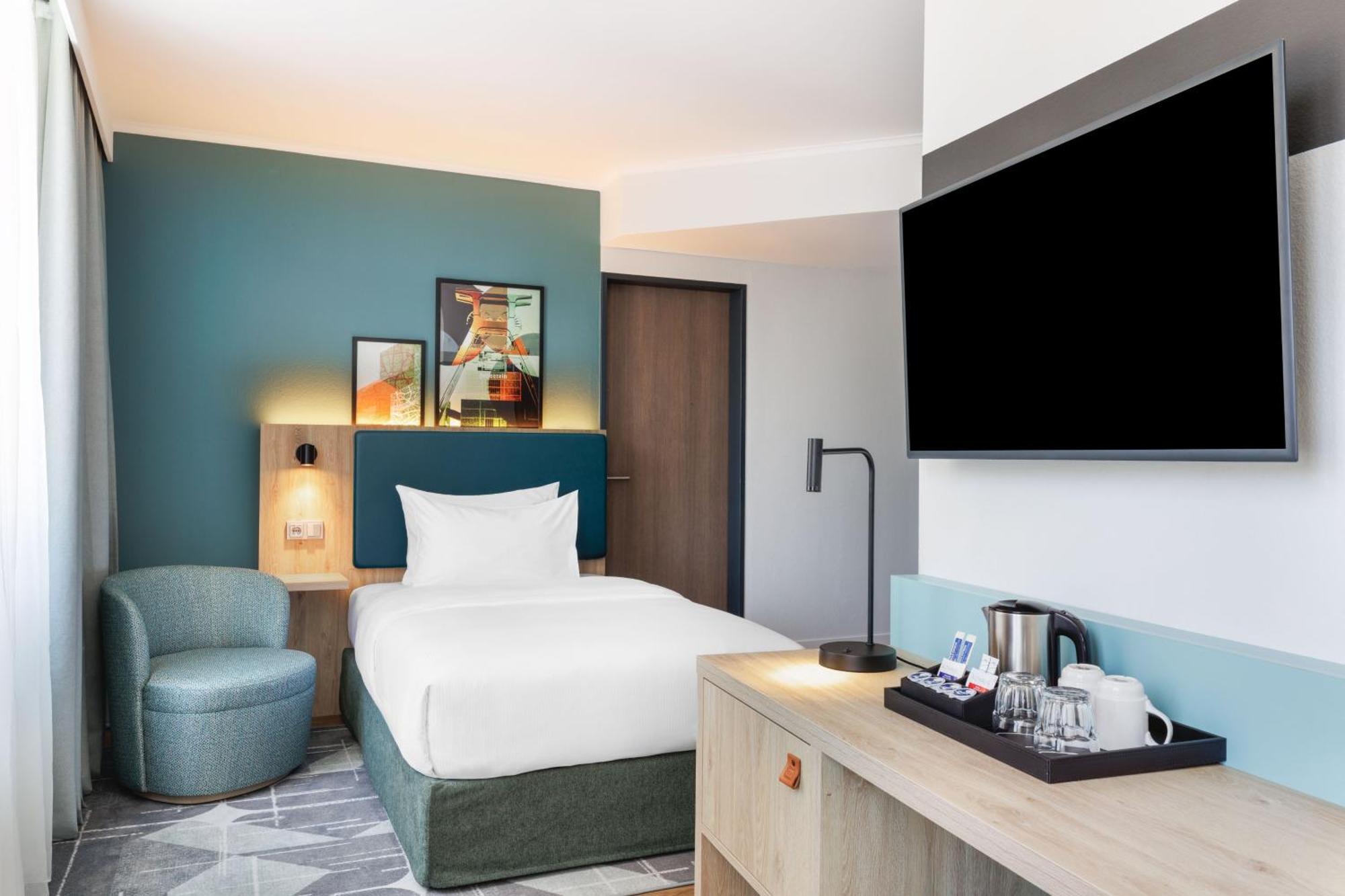 Queen Room