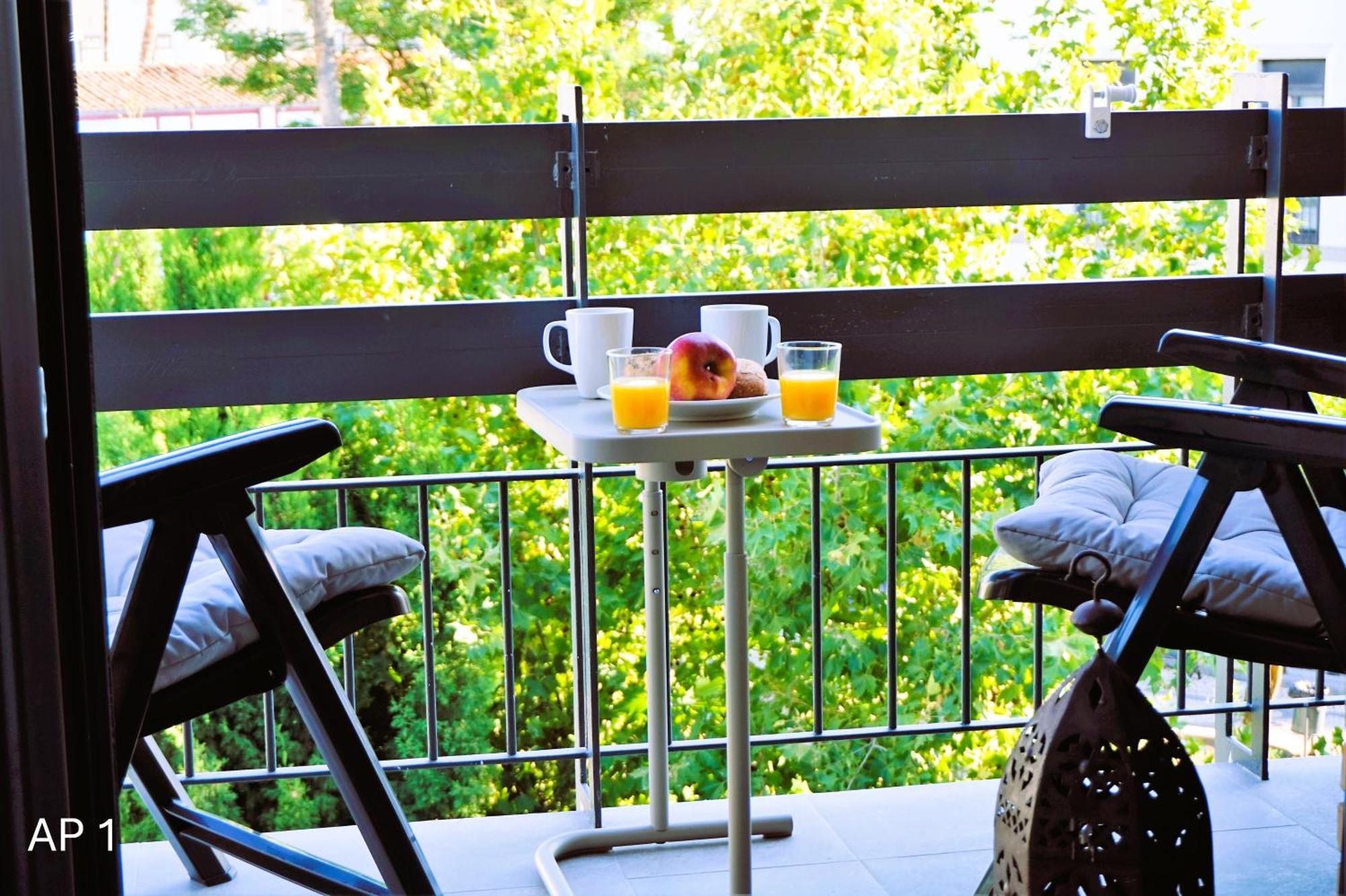 Studio Balcony